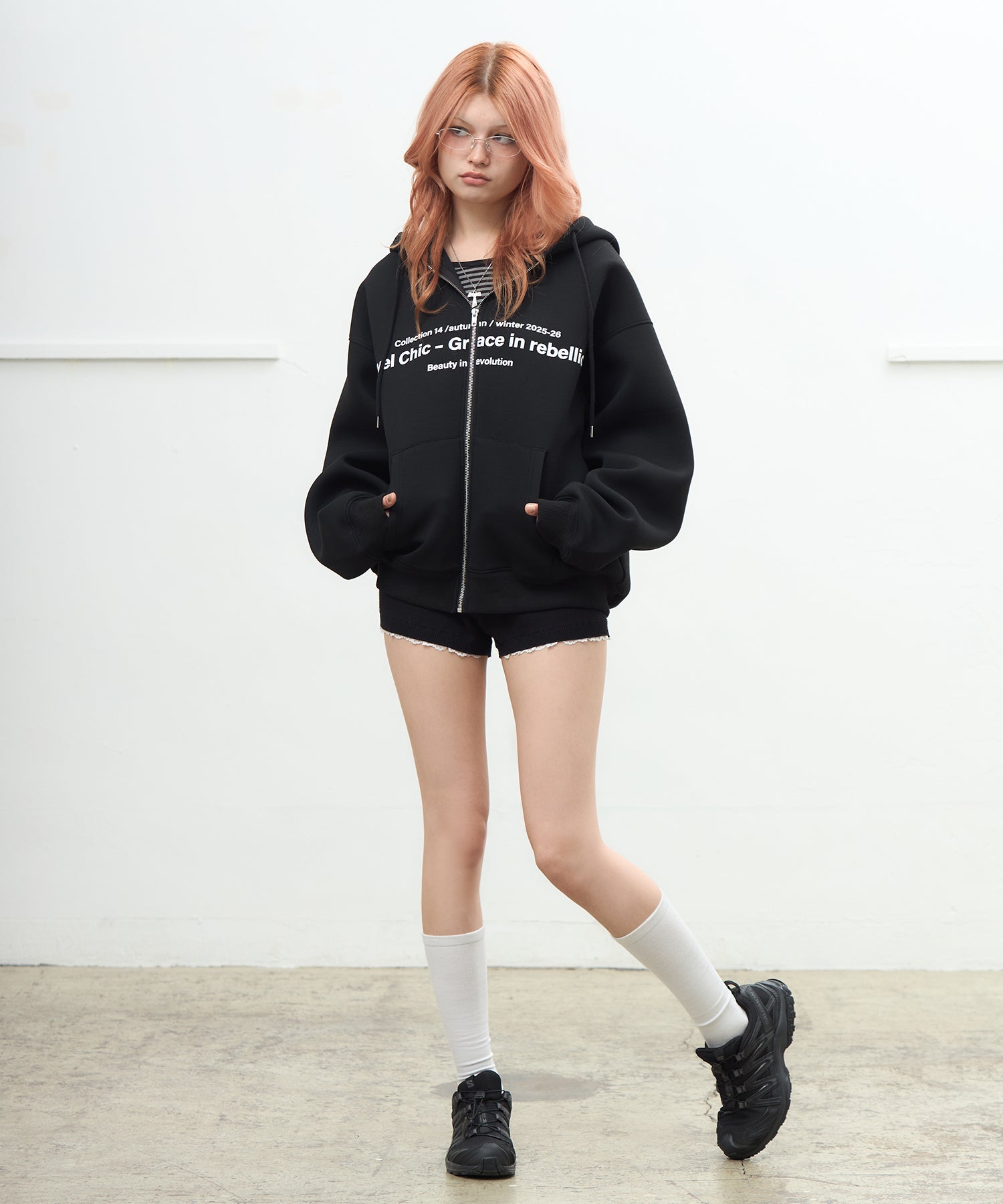 MODEL:170cm/COLOR:BLACK/SIZE:F