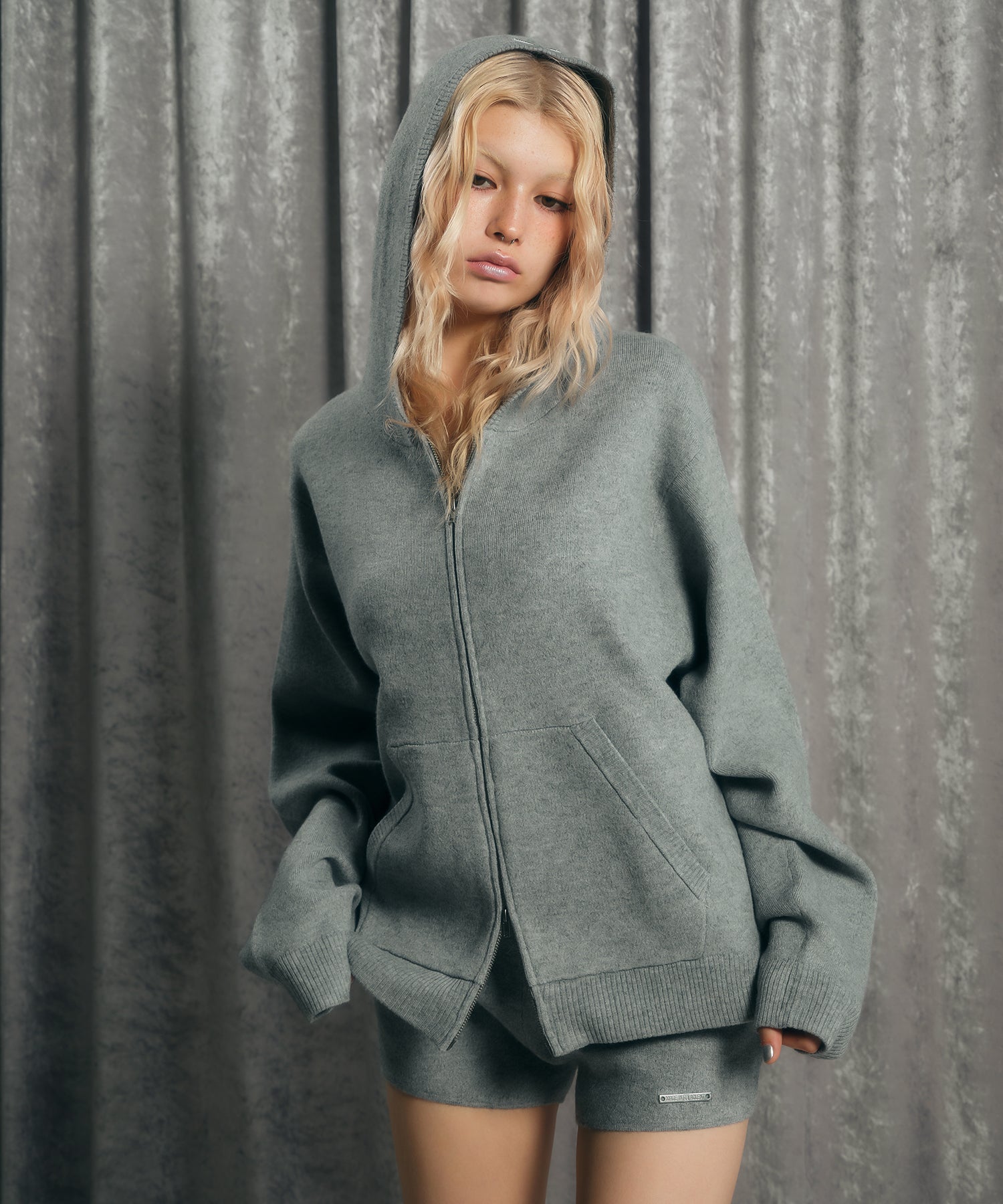 MODEL:170cm/COLOR:GRAY/SIZE:F