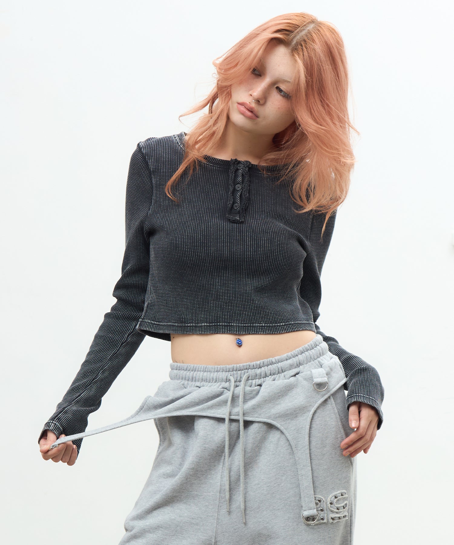 MODEL:170cm/COLOR:BLACK/SIZE:F