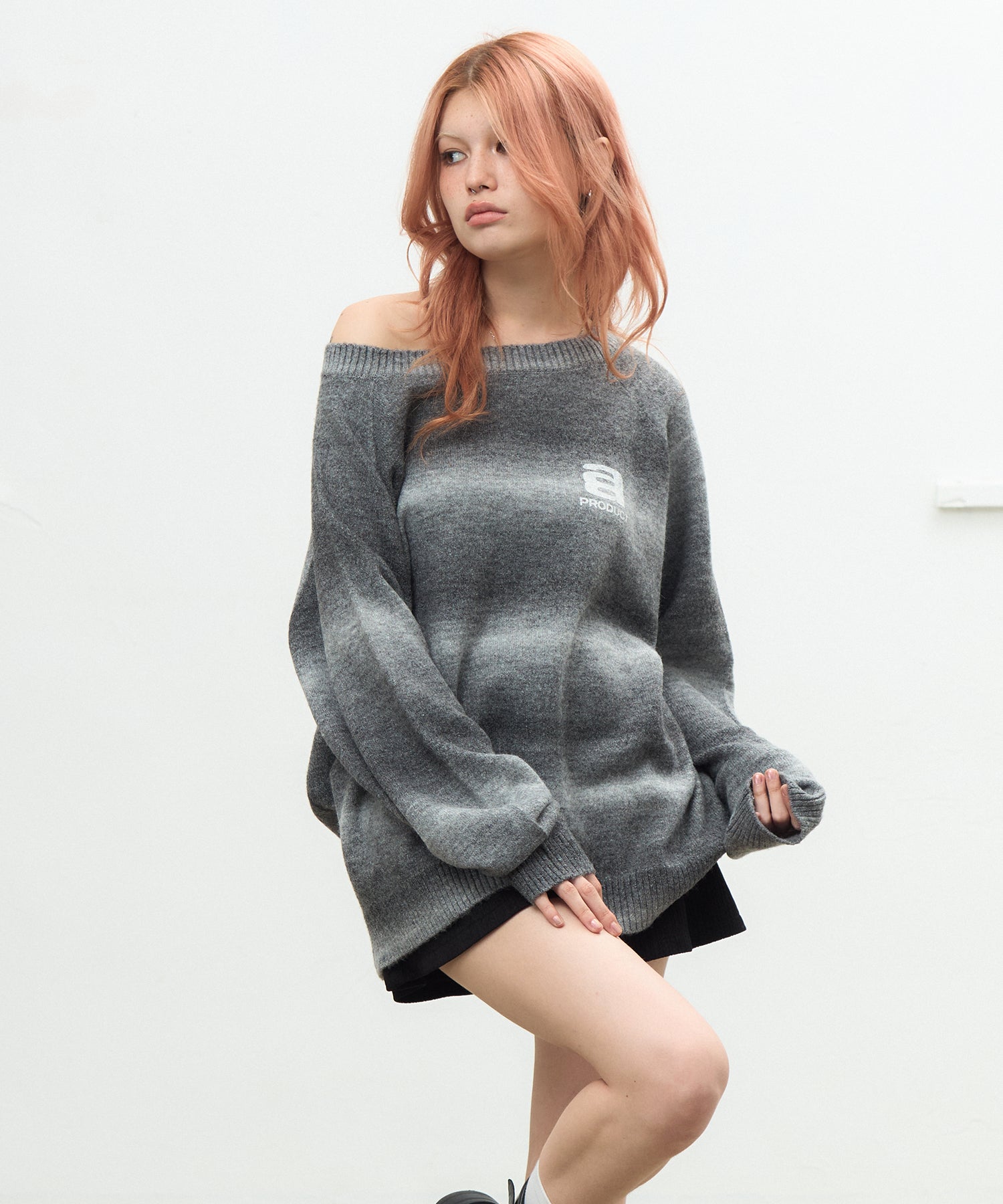 MODEL:170cm/COLOR:BLACK/SIZE:F