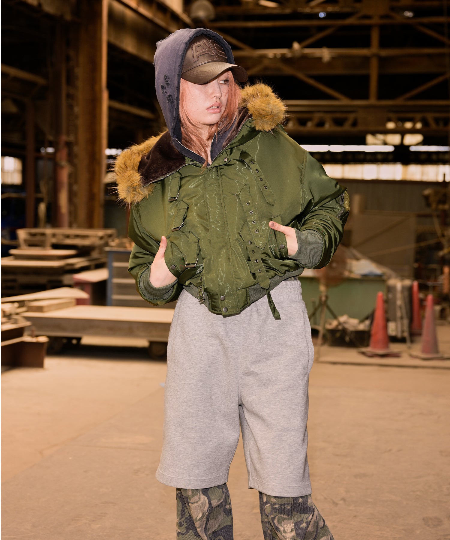 MODEL:170cm/COLOR:NAVY/SIZE:F