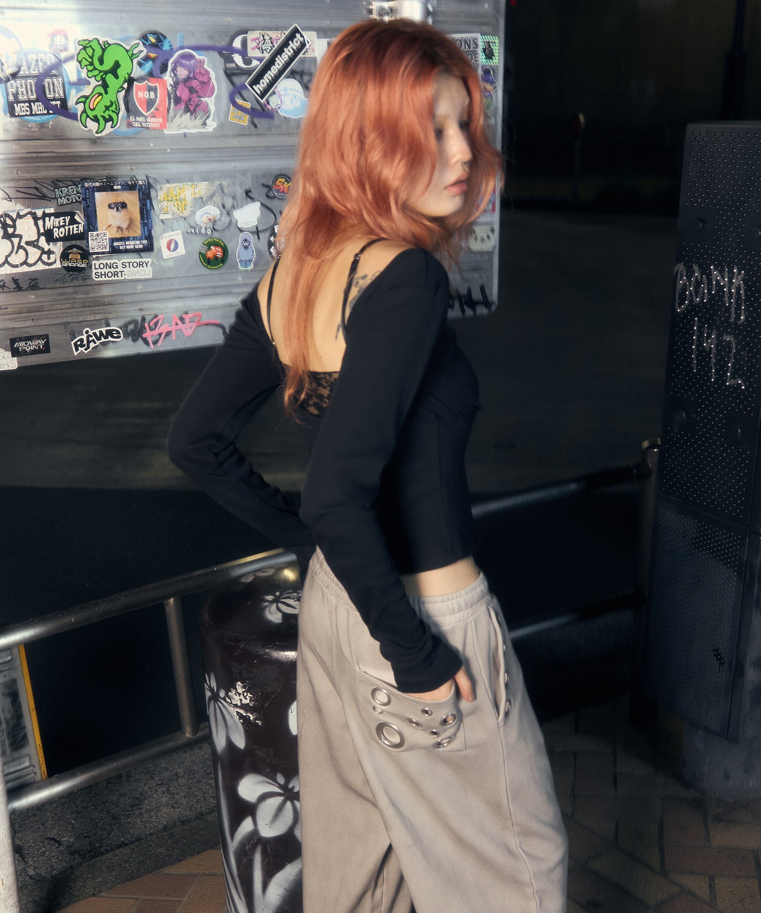 MODEL:170cm/COLOR:BLACK/SIZE:F
