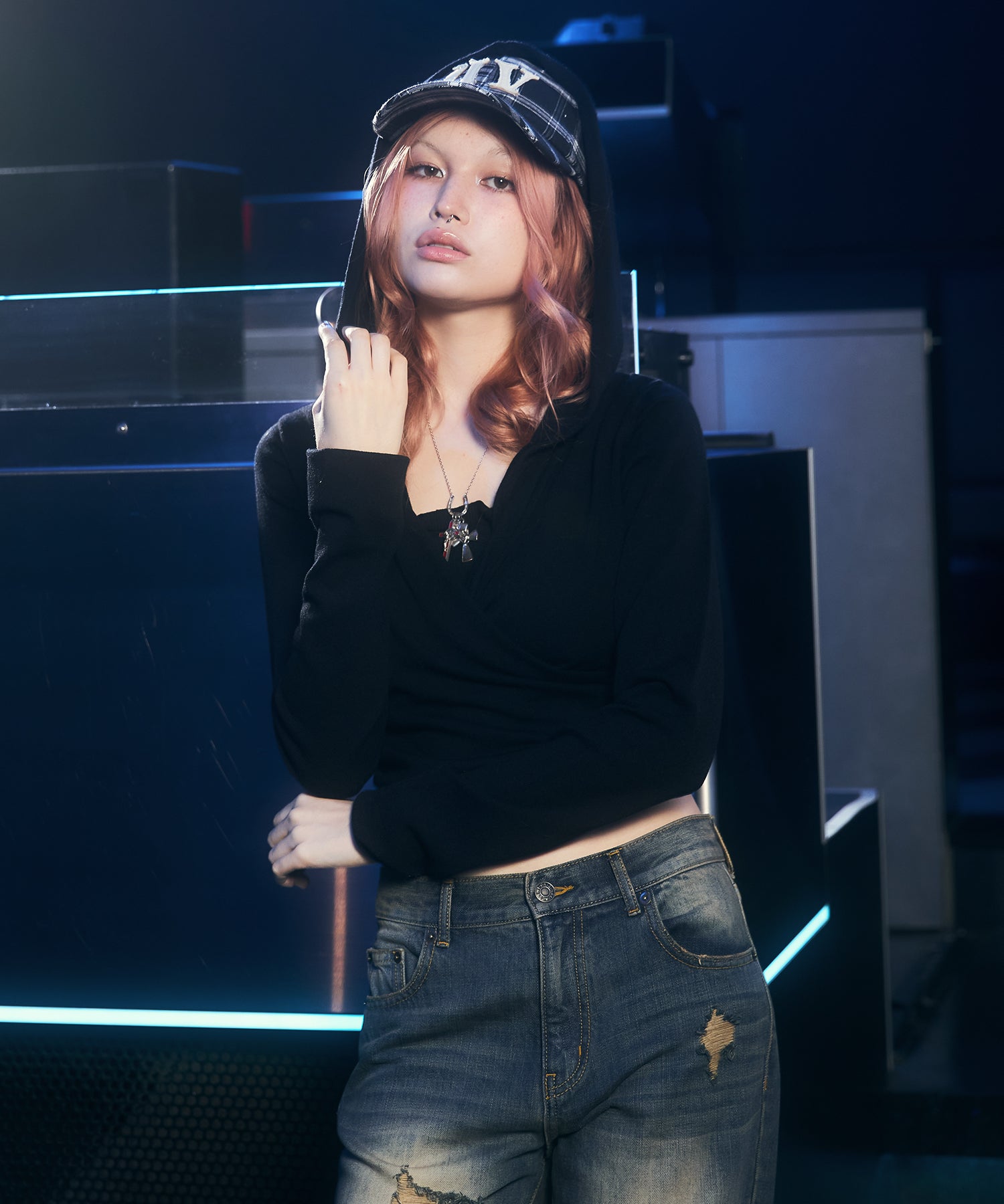 MODEL:170cm/COLOR:BLACK/SIZE:F