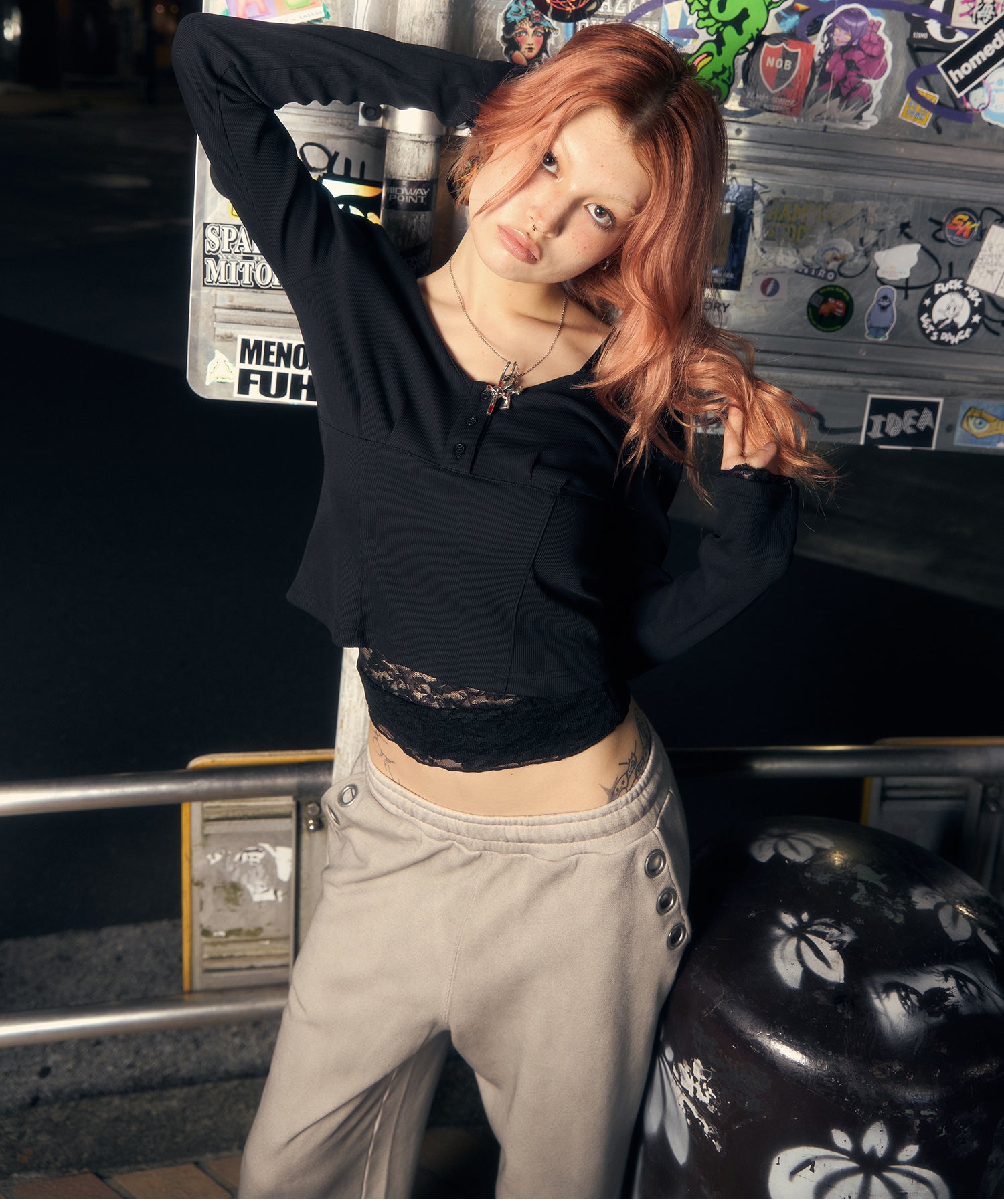 MODEL:170cm/COLOR:BLACK/SIZE:F