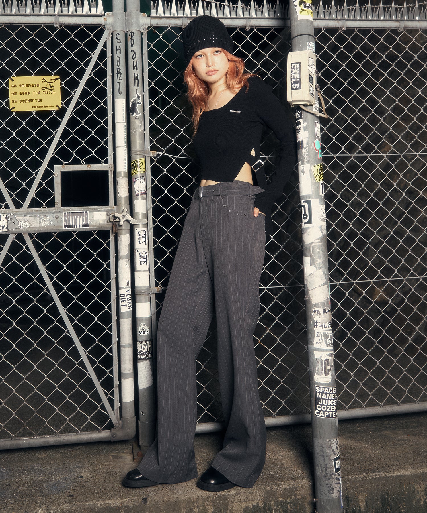 MODEL:170cm/COLOR:BLACK/SIZE:F
