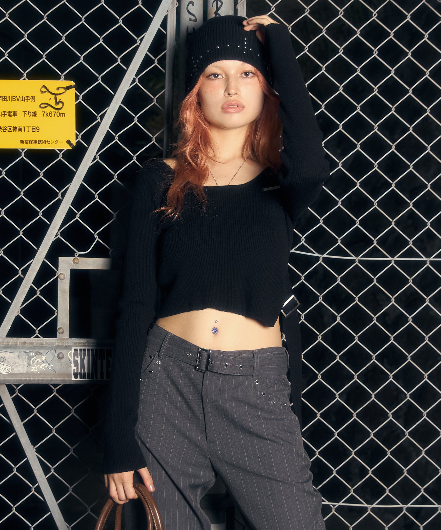 MODEL:170cm/COLOR:BLACK/SIZE:F