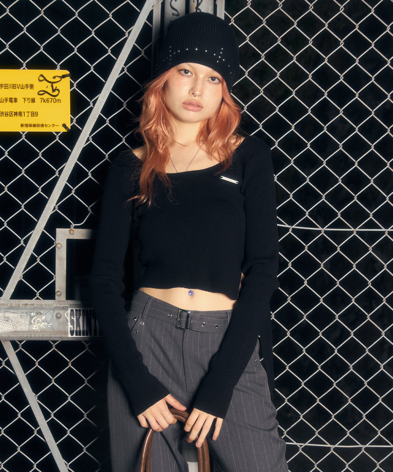 MODEL:170cm/COLOR:BLACK/SIZE:F