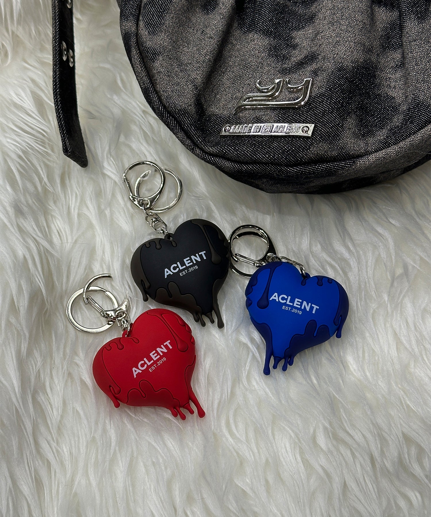 Drip heart rubber key holder