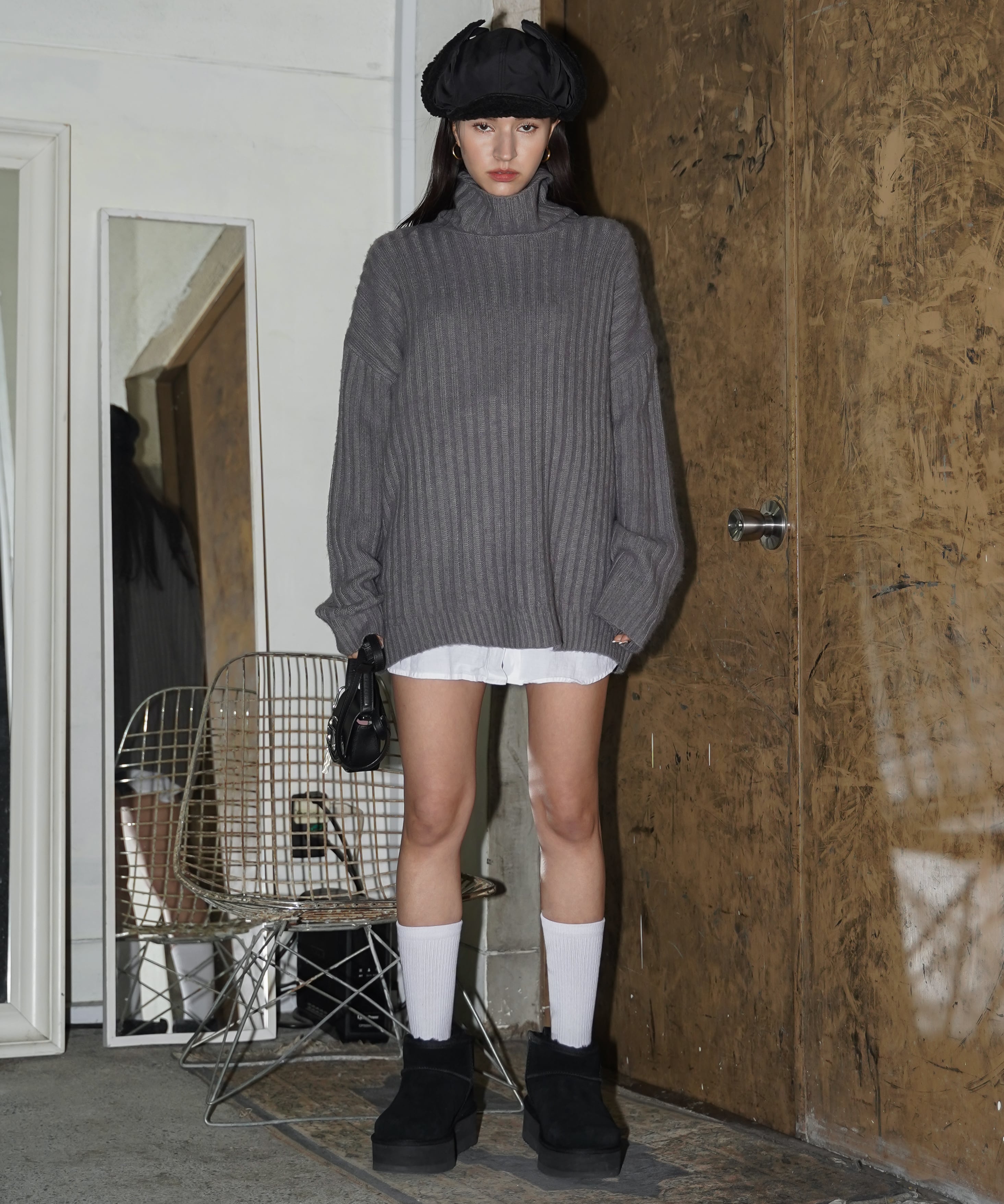 Loose neck turtle rib knit