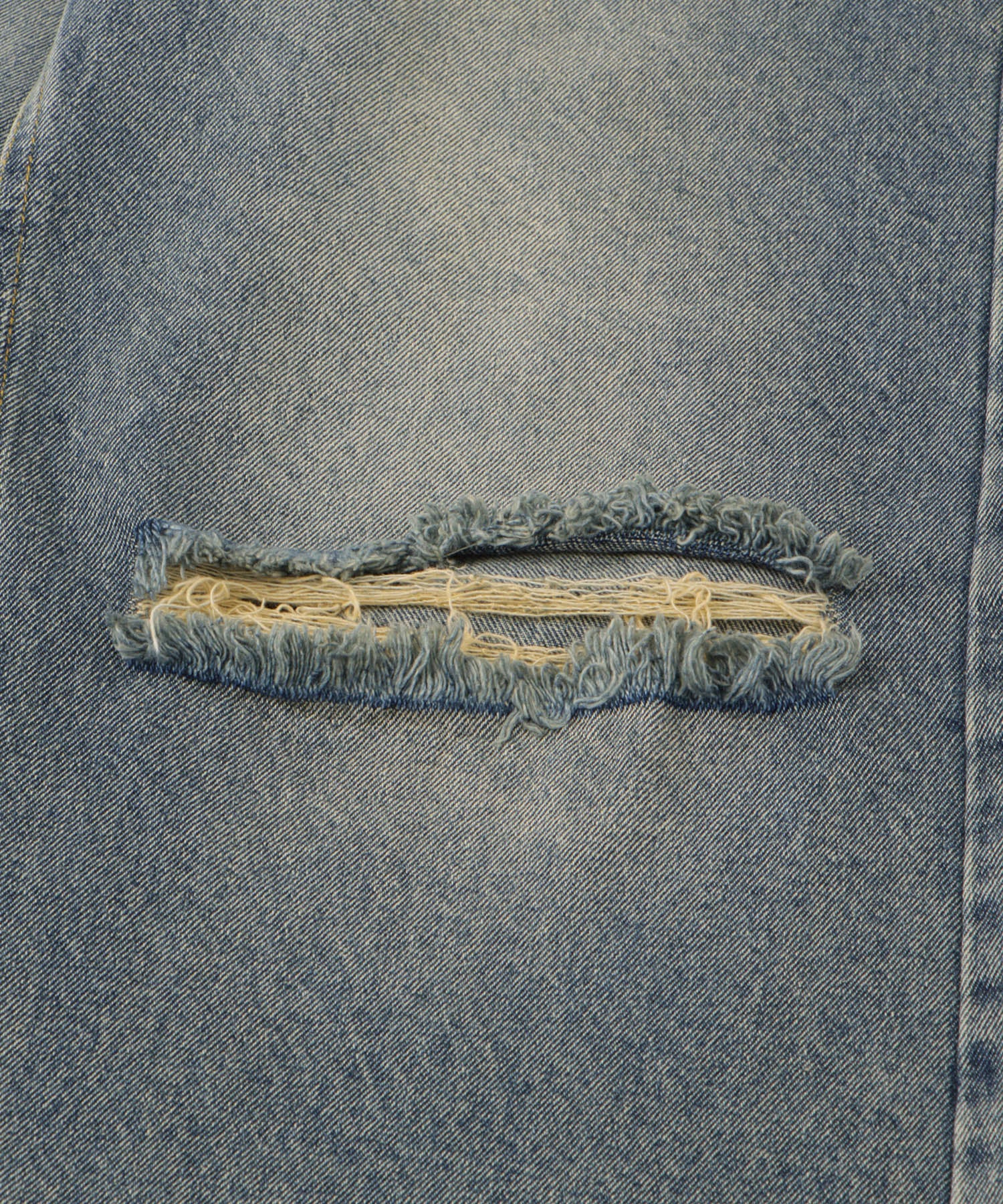 Slit damage denim