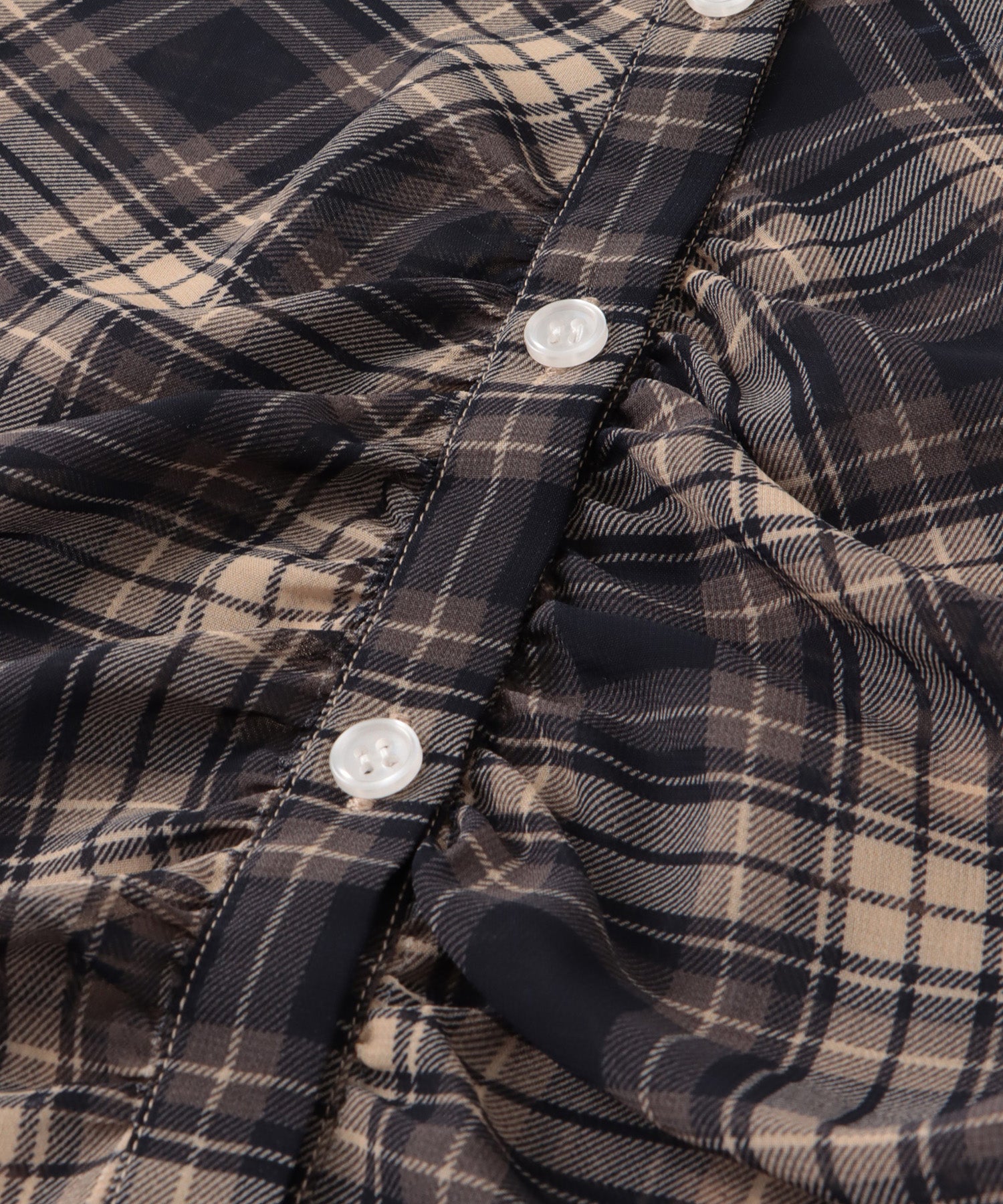 Front gather sheer check shirt