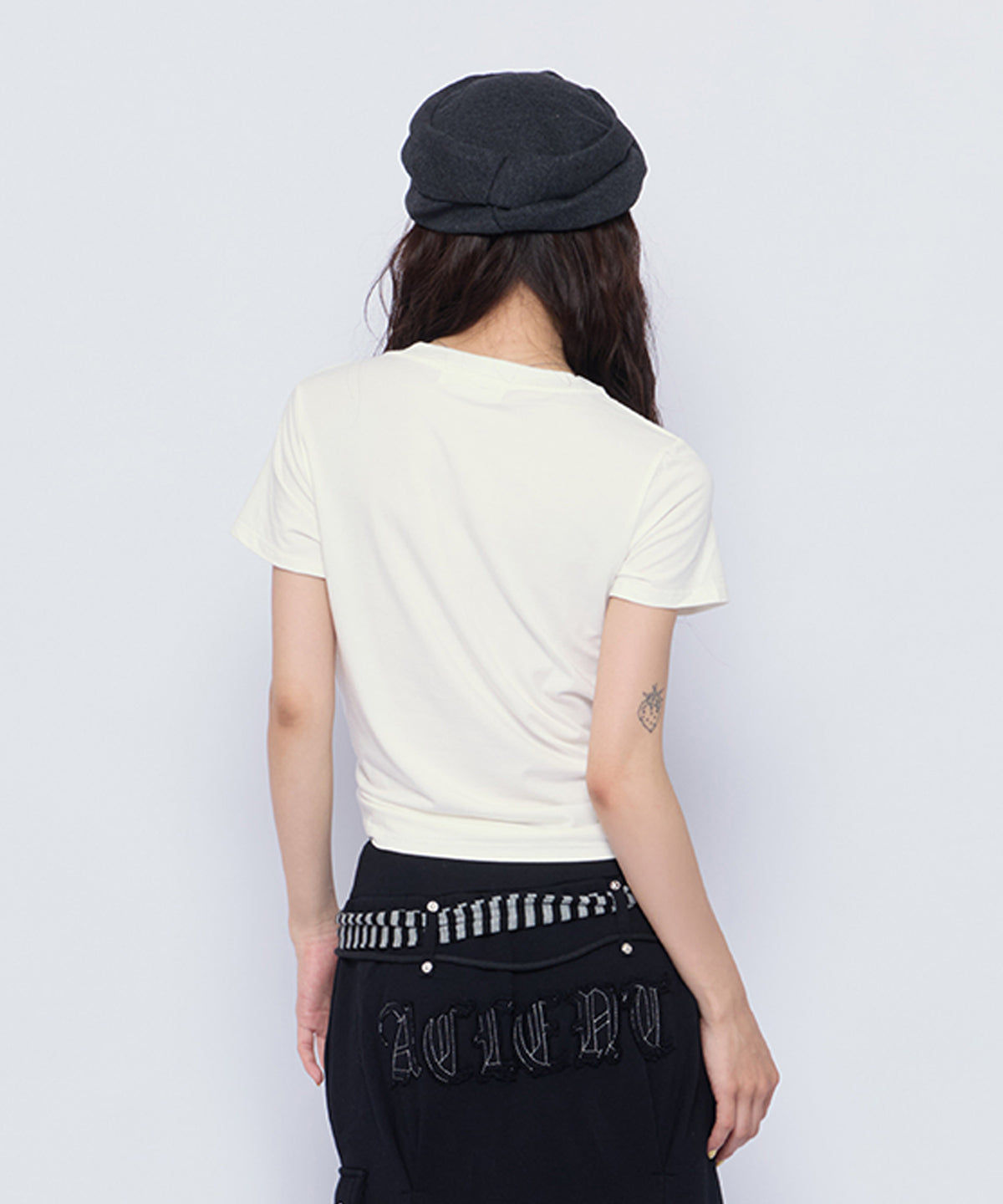 MODEL:160cm/COLOR:WHT/SIZE:F