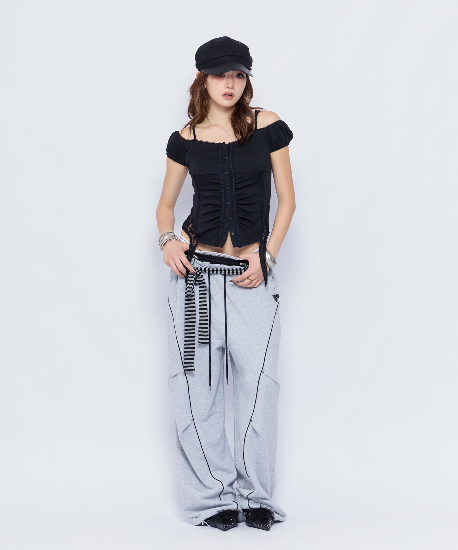 MODEL:170cm/COLOR:BLK/SIZE:F