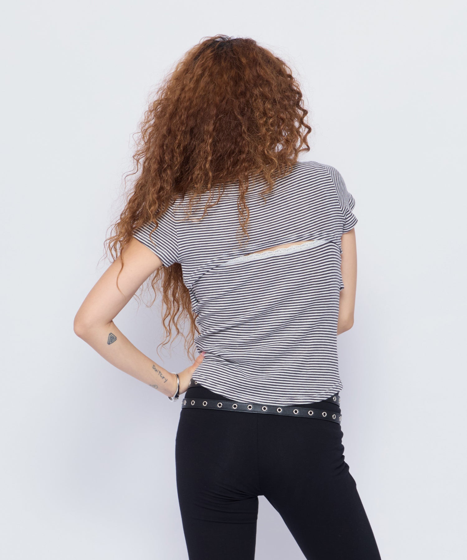 MODEL:168cm/COLOR:WHT/SIZE:F