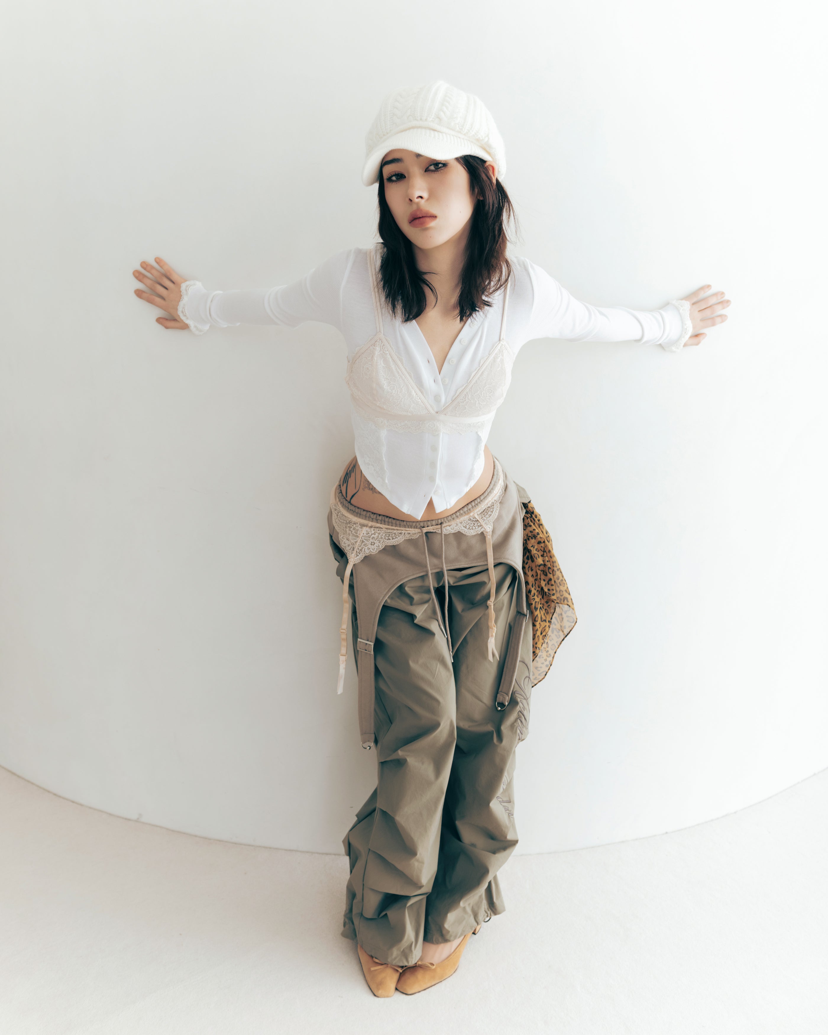 MODEL:169cm/COLOR:KHA/SIZE:F