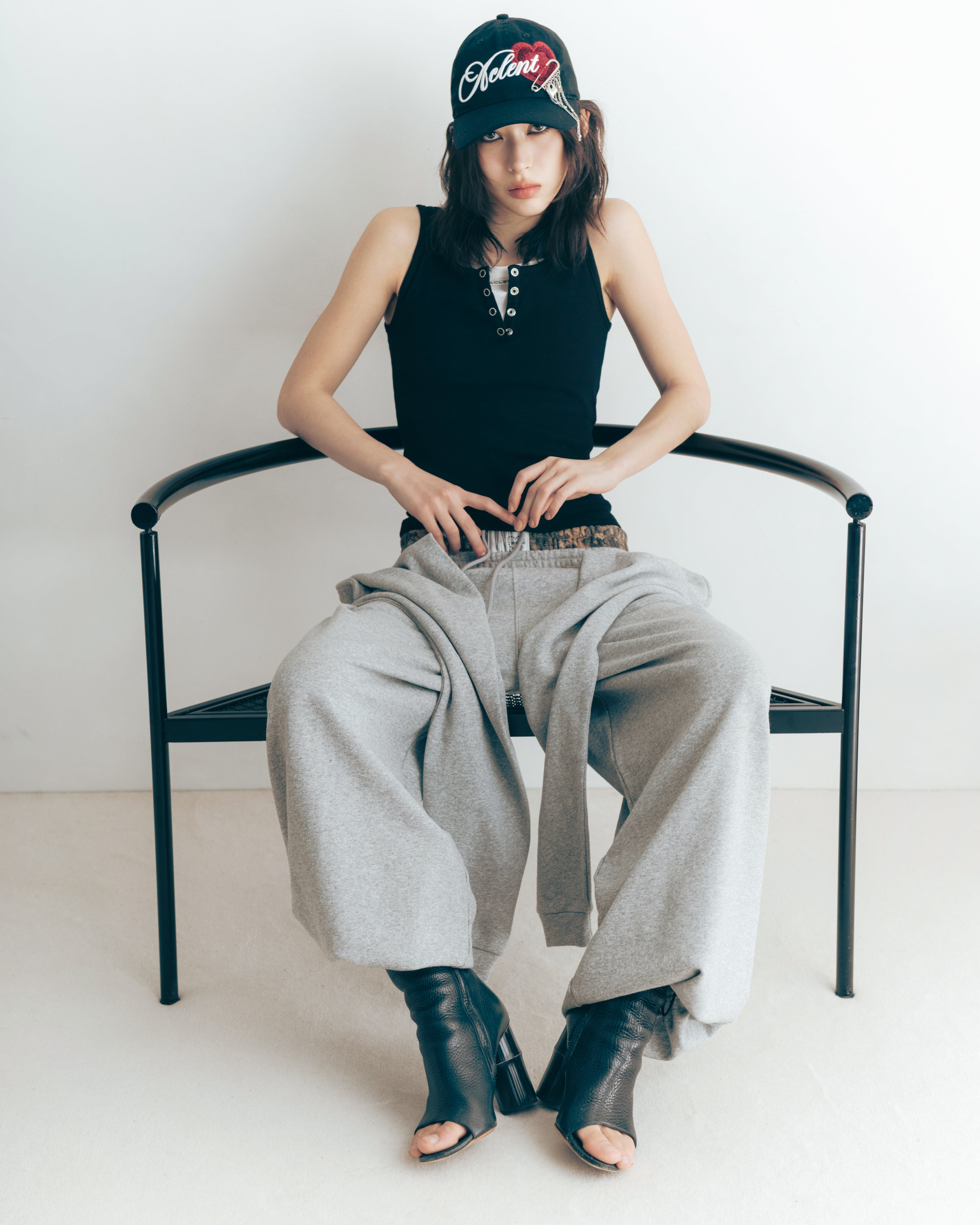 MODEL:169cm/COLOR:BLK/SIZE:F
