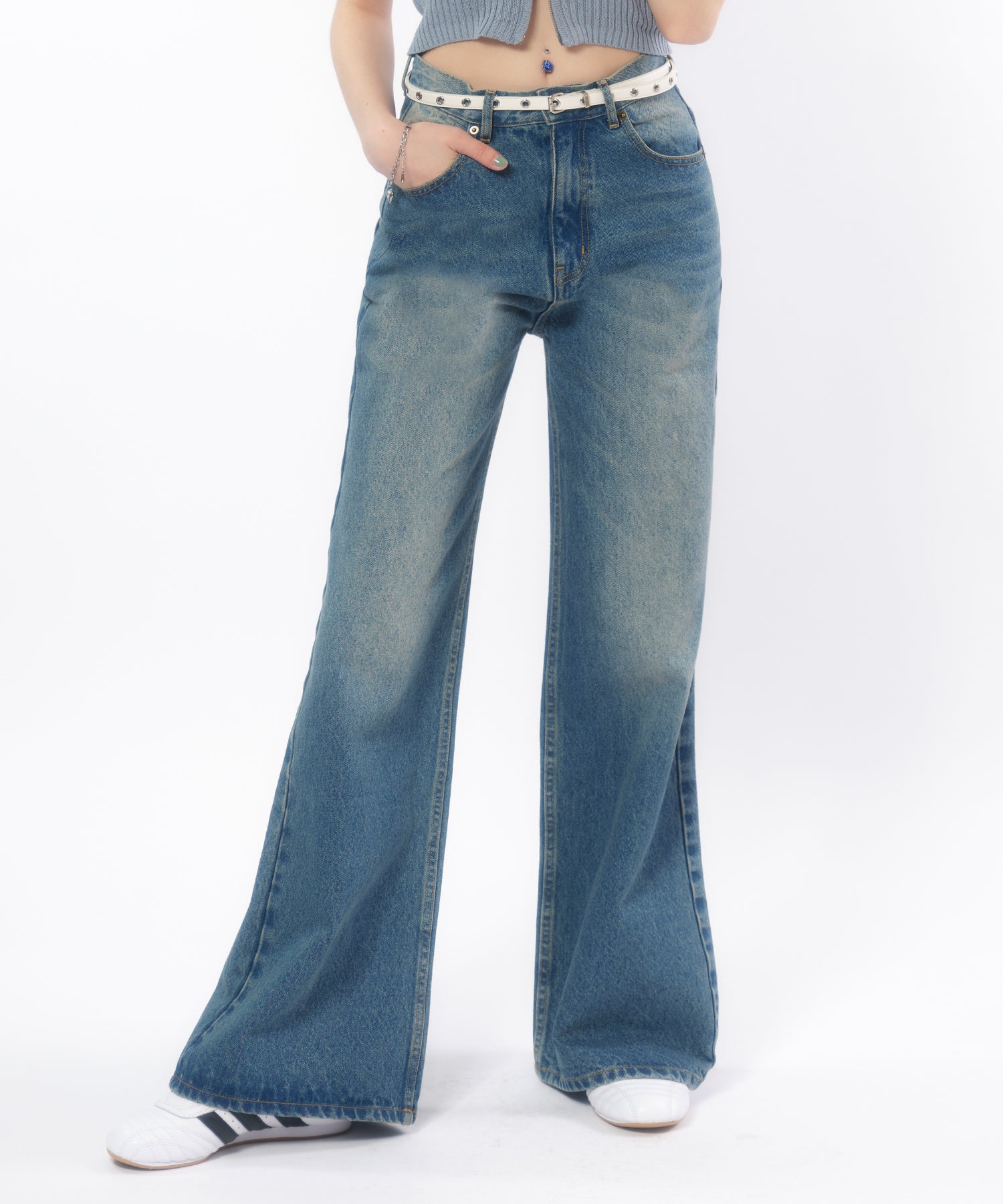 MODEL:170cm/COLOR:LIGHT BLUE/SIZE:モデルサイズ着用［股下79cm］