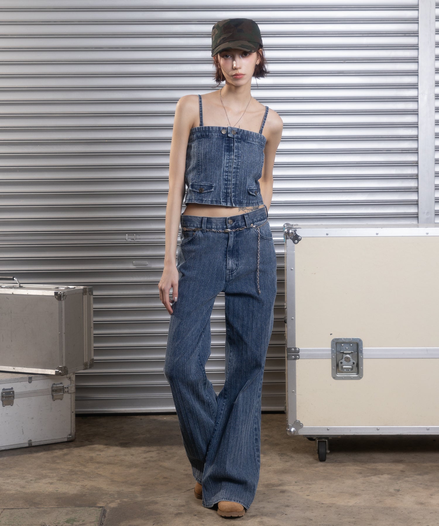 MODEL:172cm/COLOR:LIGHT BLUE/SIZE:モデルサイズ着用［股下83cm］