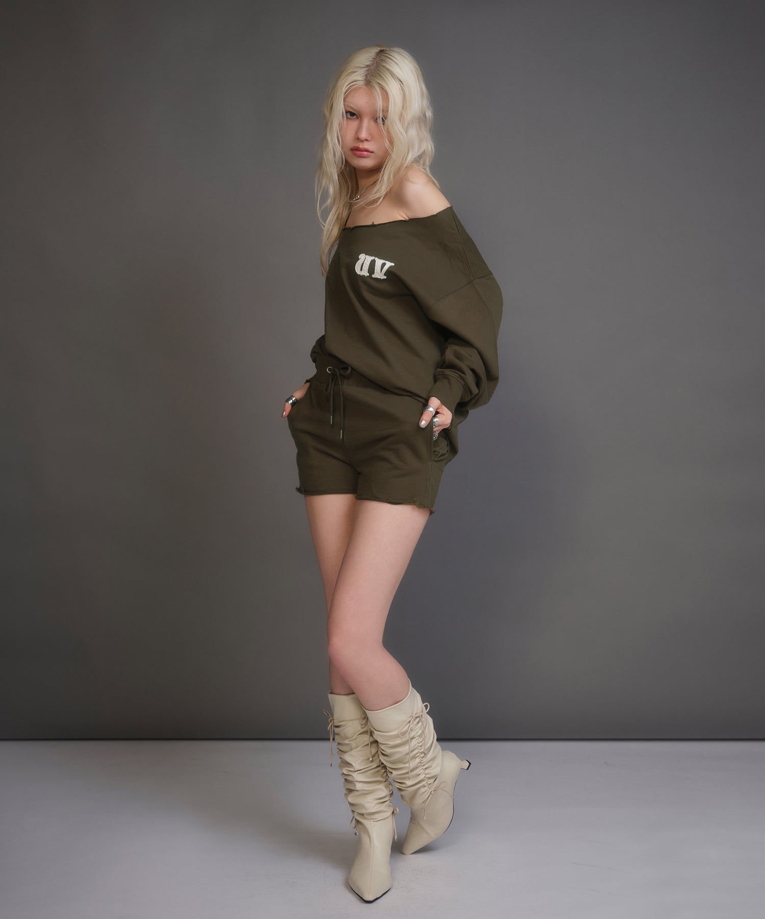 COLOR:WHITE/SIZE:L