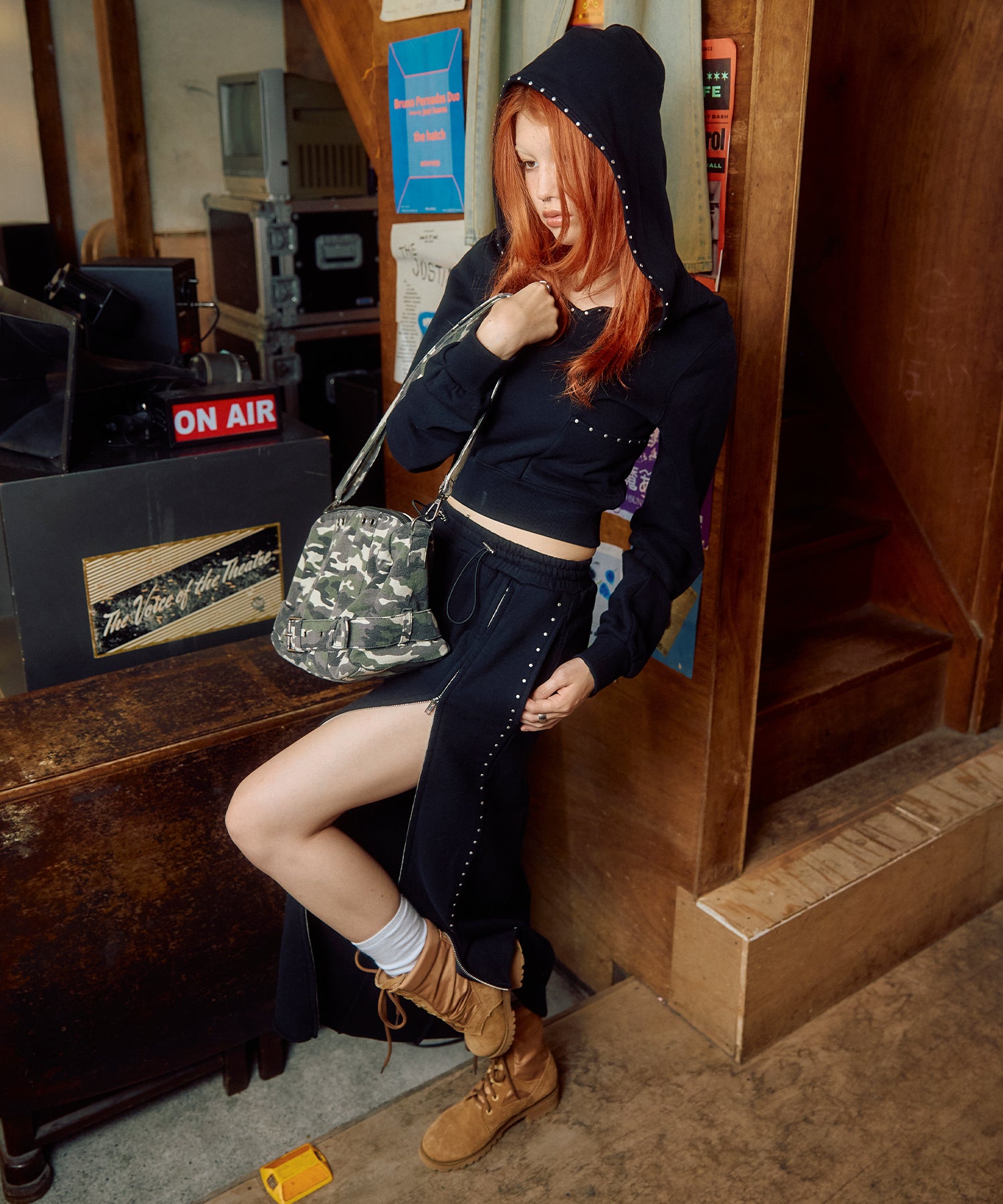 MODEL:170cm/COLOR:BLACK/SIZE:M