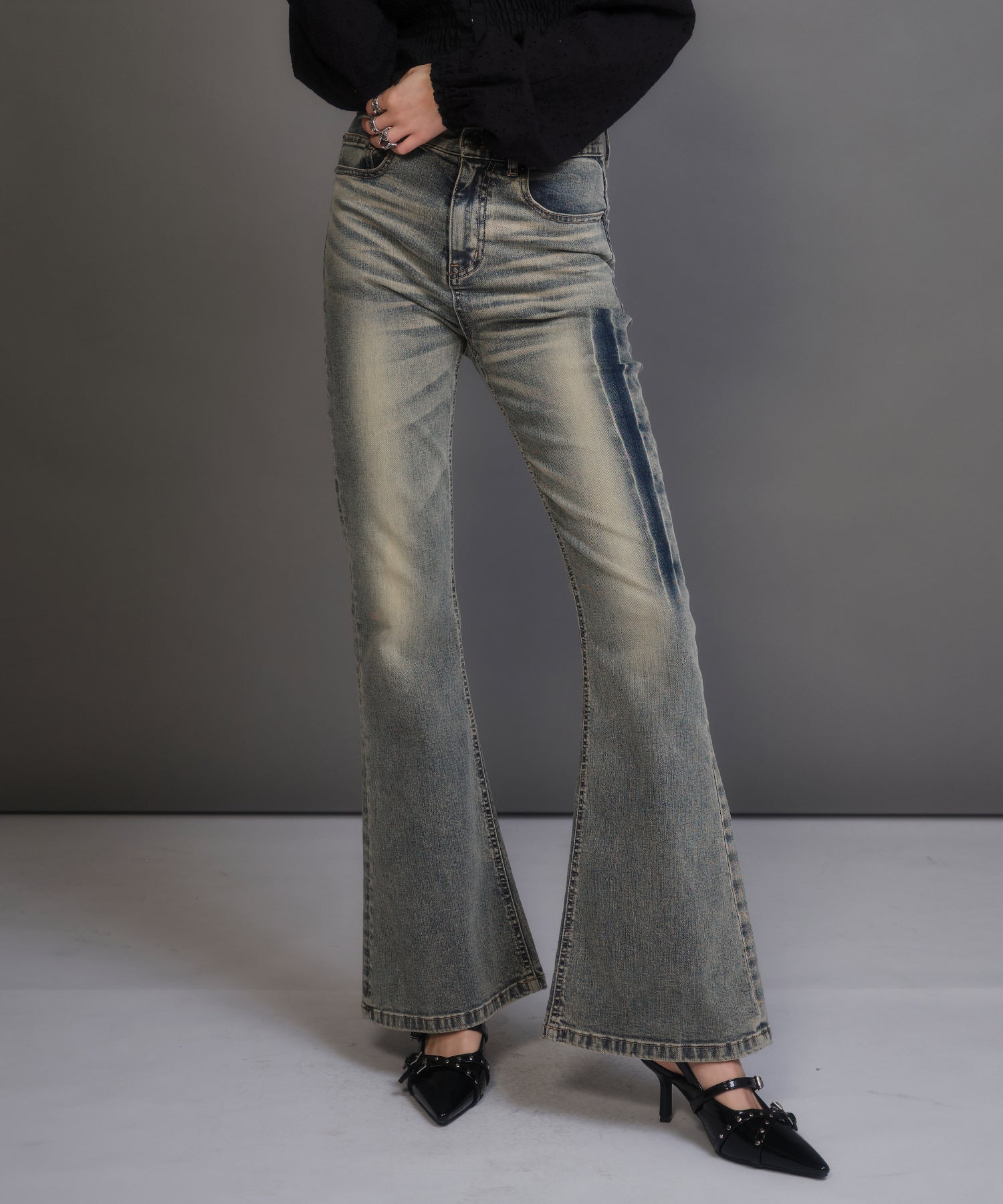 MODEL:170cm/COLOR:LIGHT BLUE