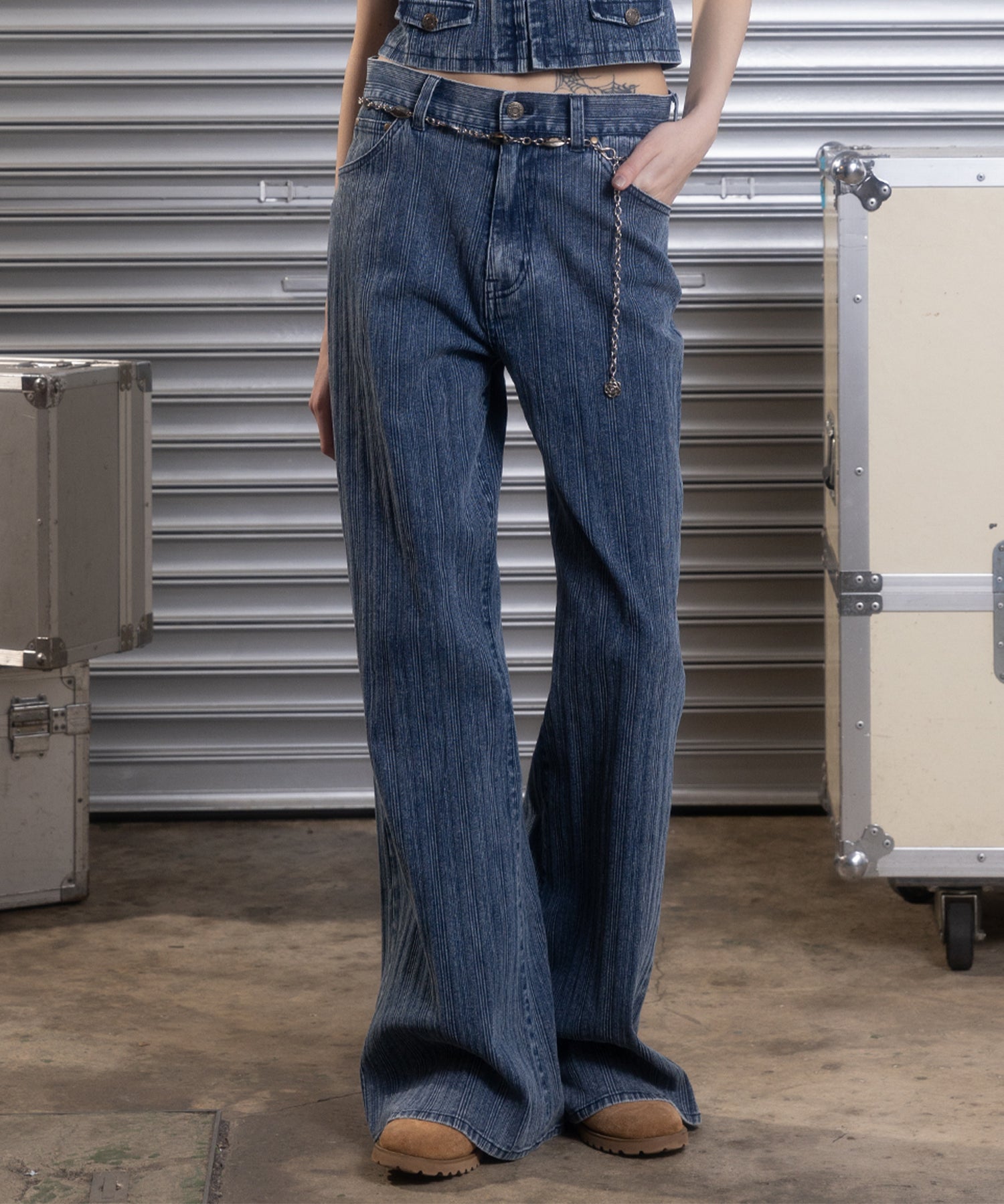MODEL:172cm/COLOR:LIGHT BLUE/SIZE:モデルサイズ着用［股下83cm］