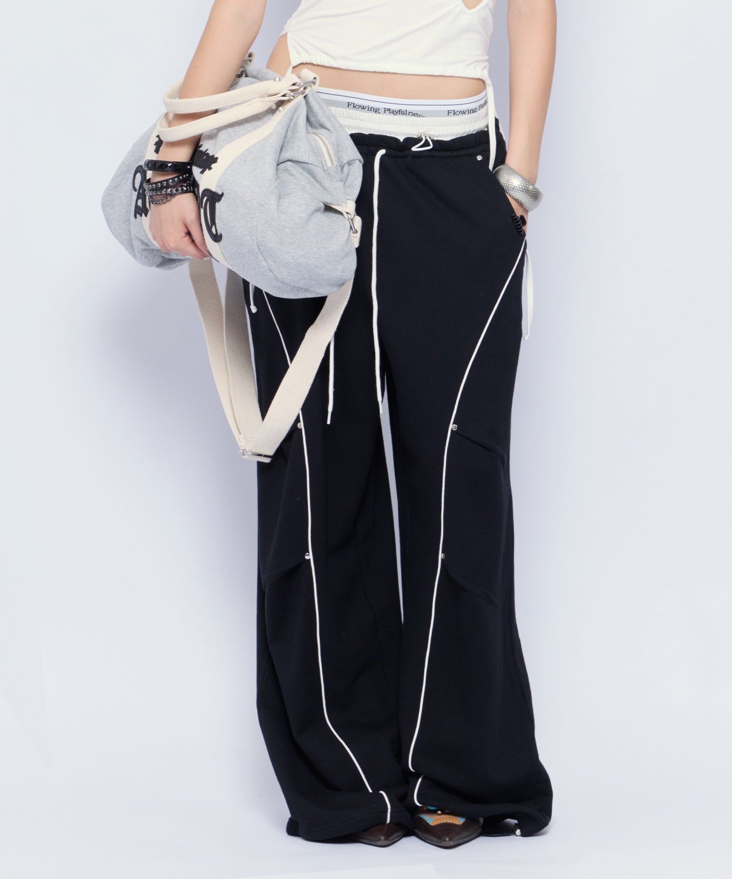MODEL:170cm/COLOR:BLK/SIZE:F