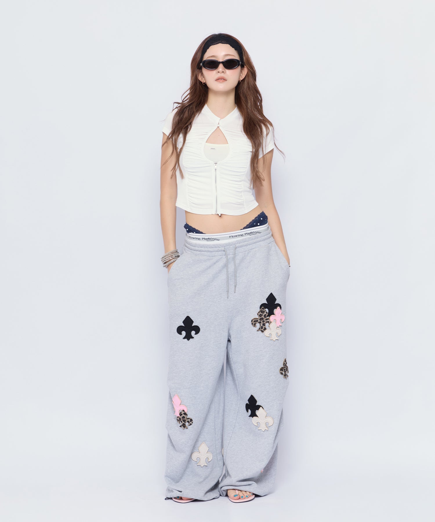 MODEL:170cm/COLOR:WHT/SIZE:F