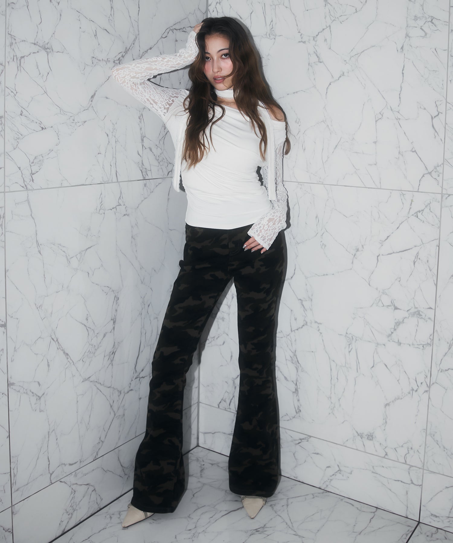 MODEL:163cm/COLOR:WHITE/SIZE:F