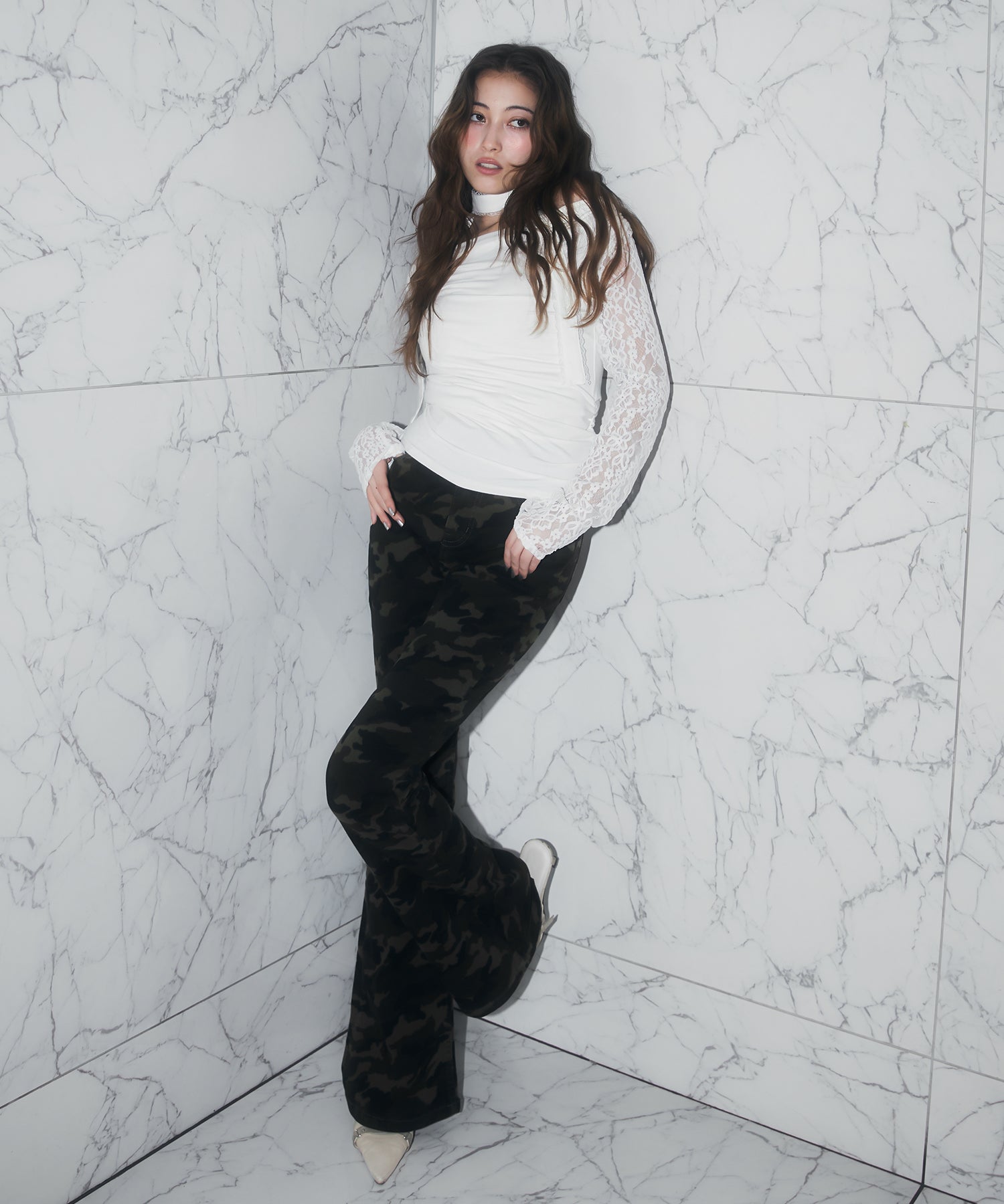 MODEL:163cm/COLOR:WHITE/SIZE:F