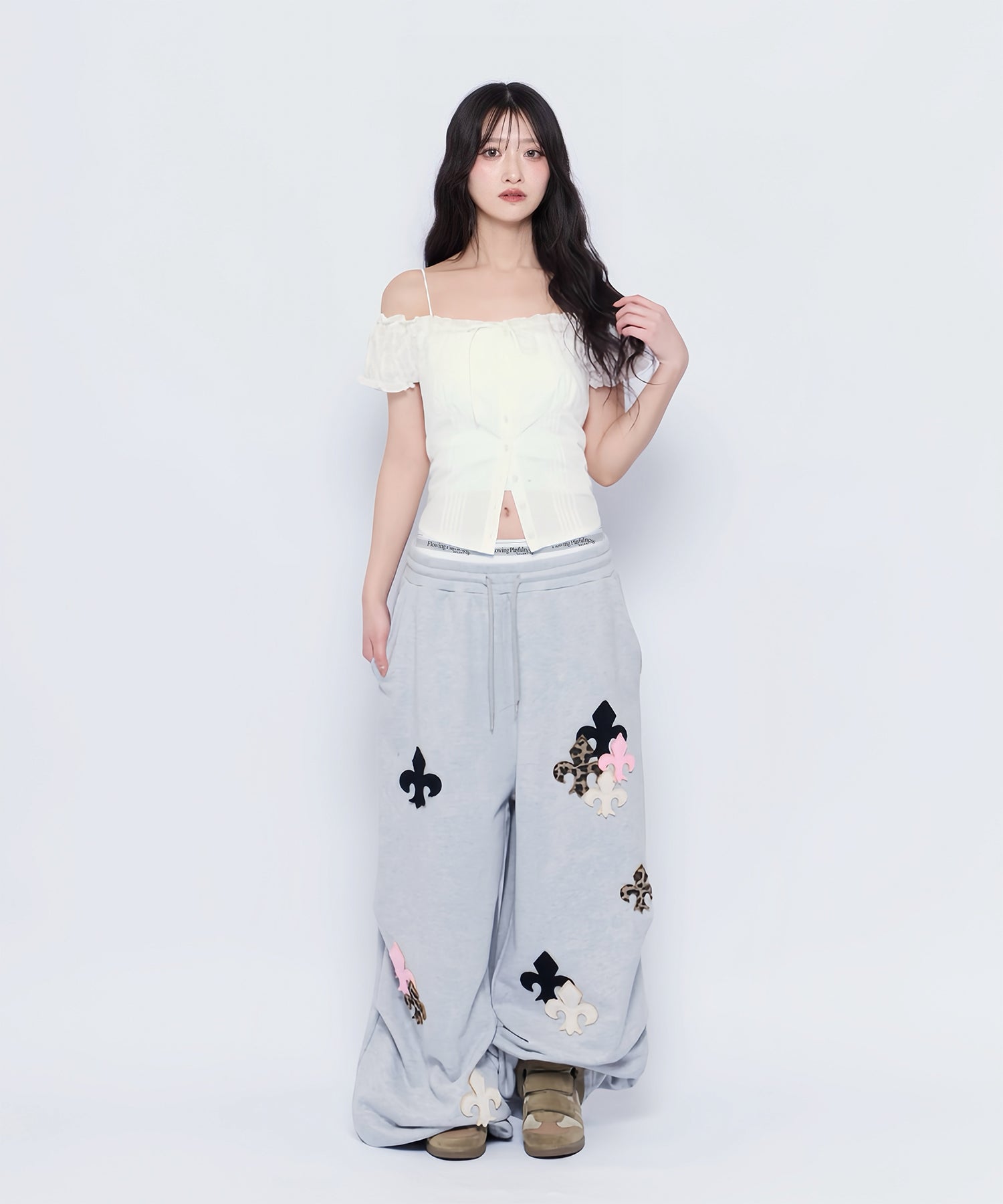 MODEL:155cm/COLOR:GRY/SIZE:F