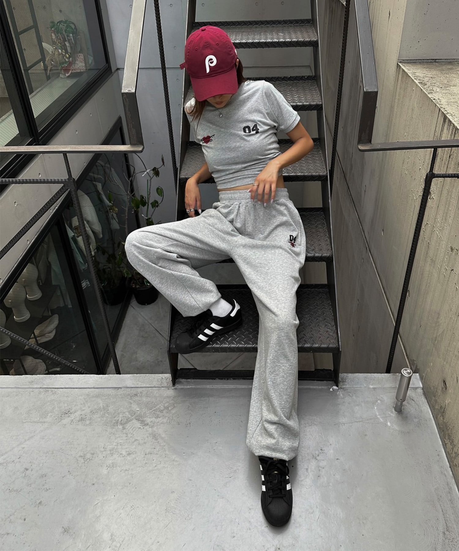 Number logo loose sweat pants｜ACLENT（アクレント）