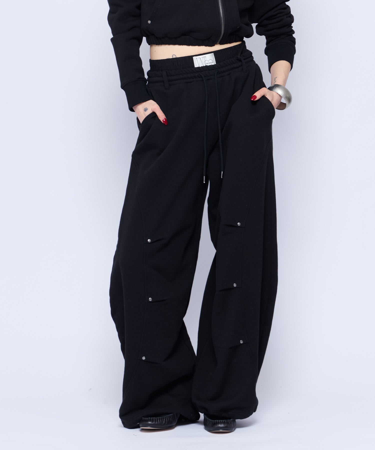 MODEL:168cm/COLOR:BLK/SIZE:F