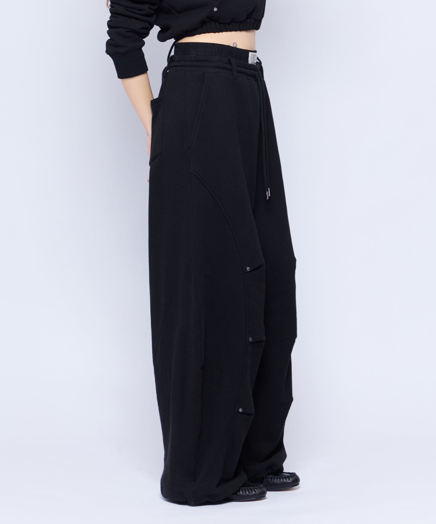 MODEL:168cm/COLOR:BLK/SIZE:F