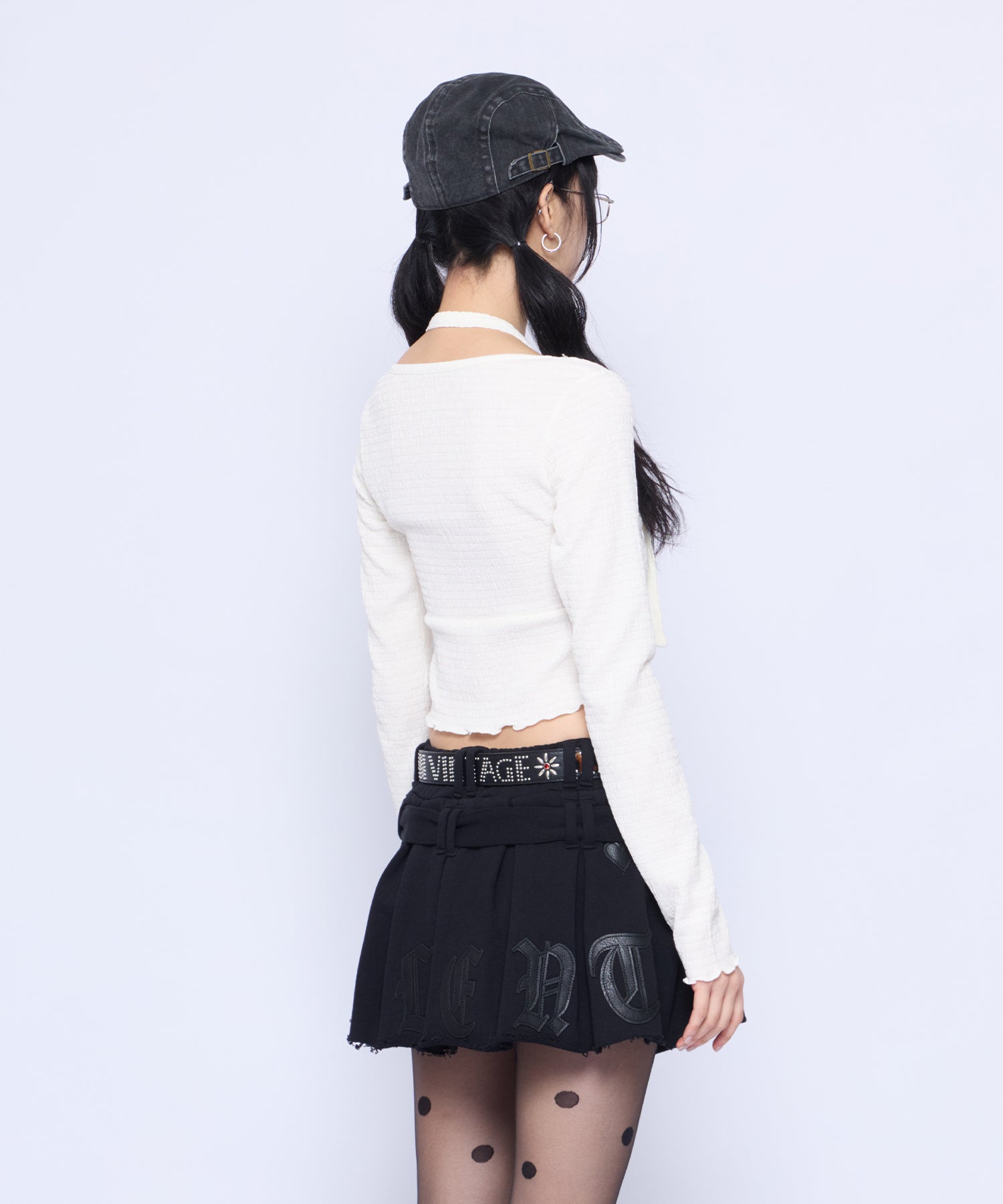 MODEL:172cm/COLOR:WHT/SIZE:F