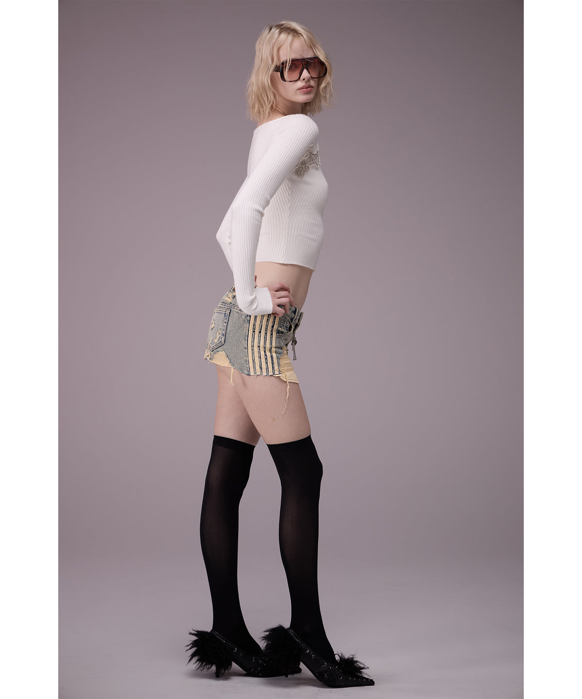 MODEL:176cm/COLOR:WHT/SIZE:F