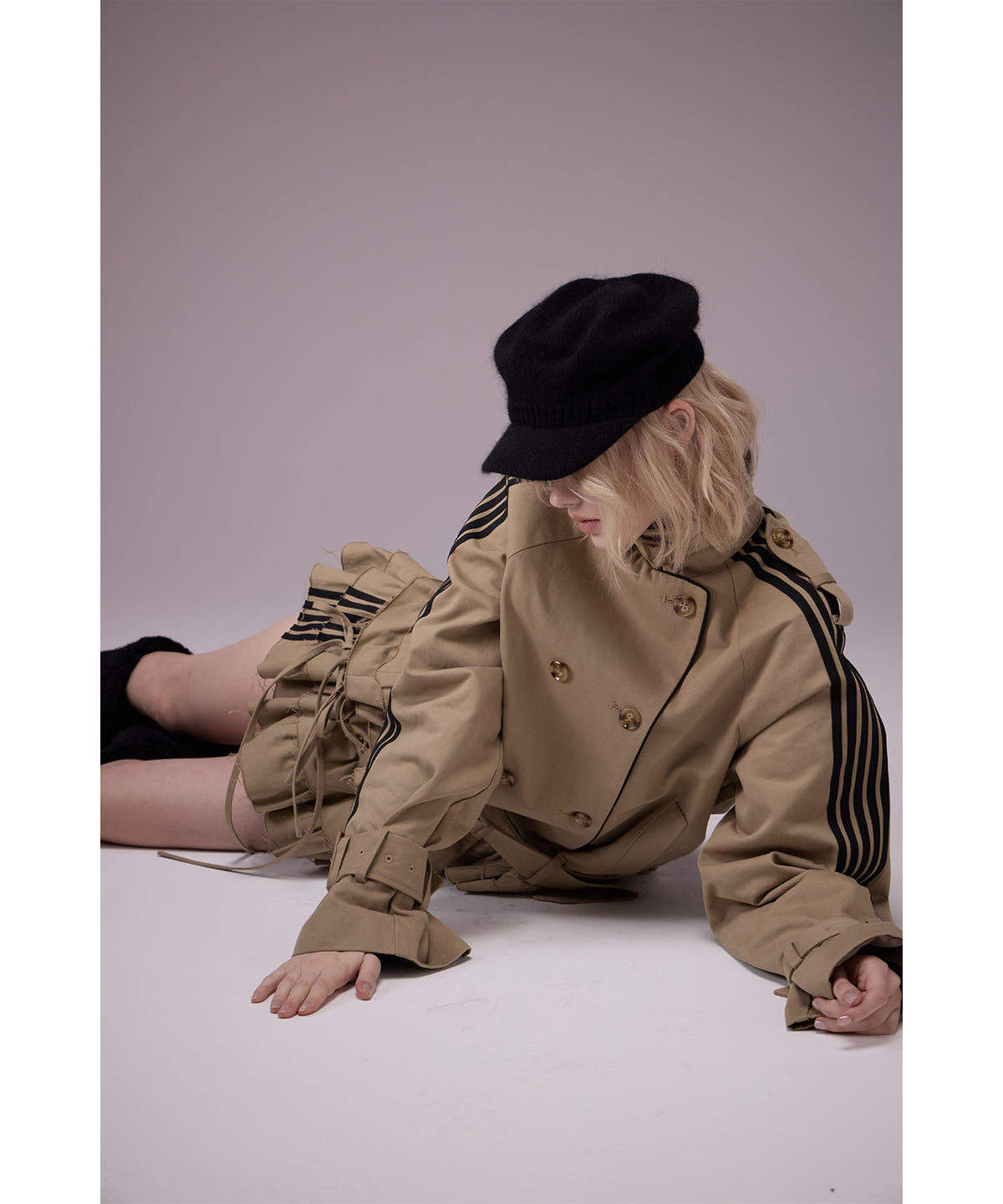 MODEL:176cm/COLOR:BEG/SIZE:F