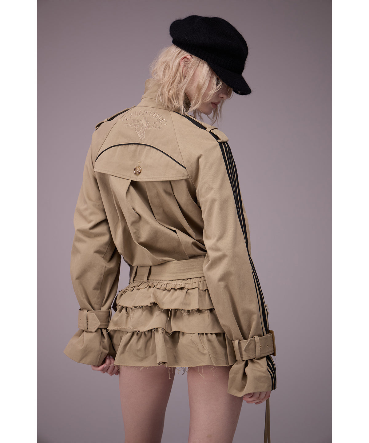 MODEL:176cm/COLOR:BEG/SIZE:F