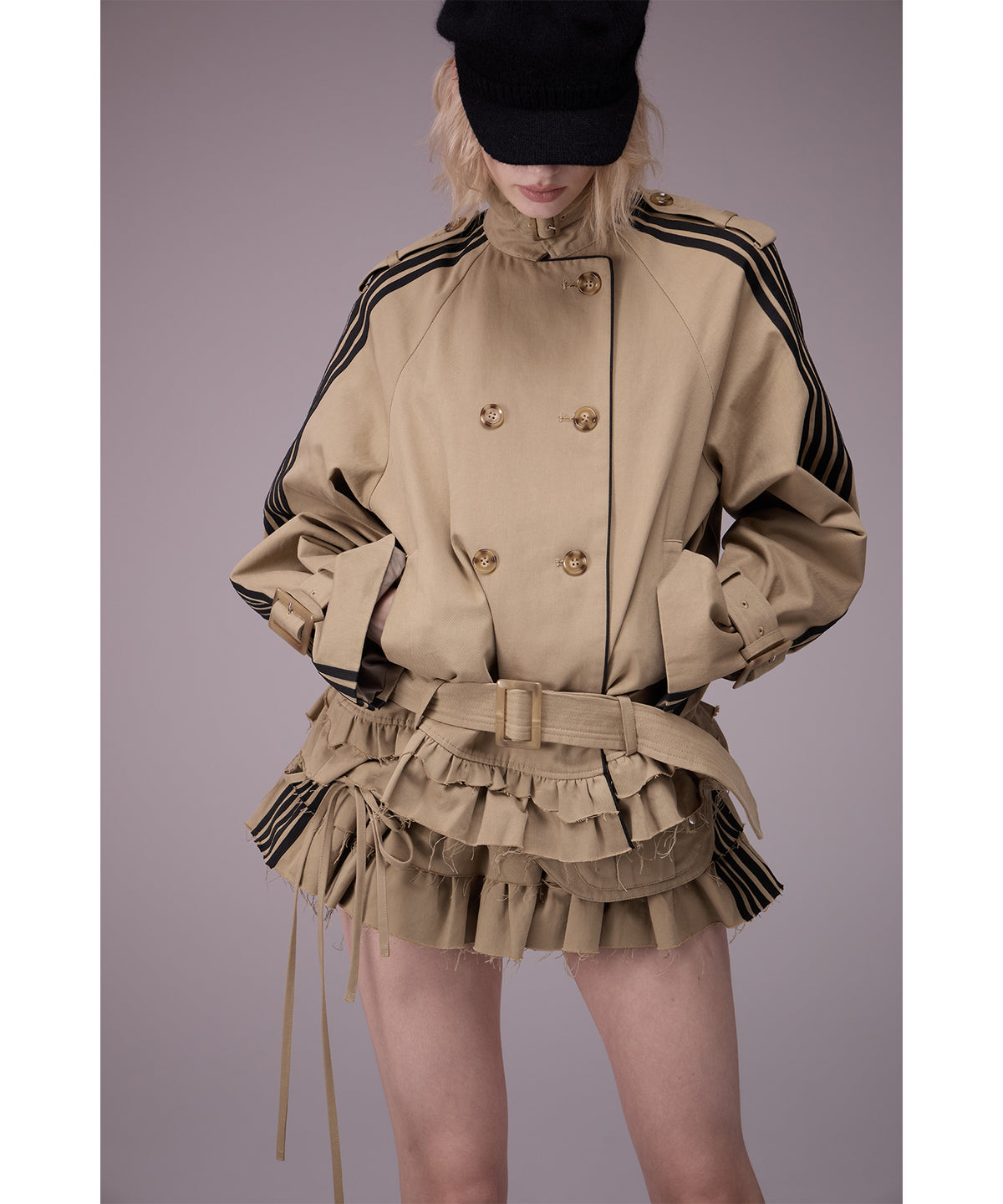 MODEL:176cm/COLOR:BEG/SIZE:F