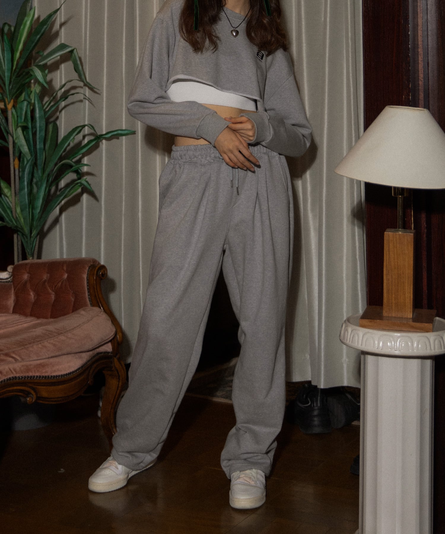 Point logo volume sweat pants