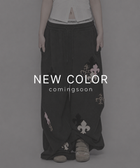 BLK / F