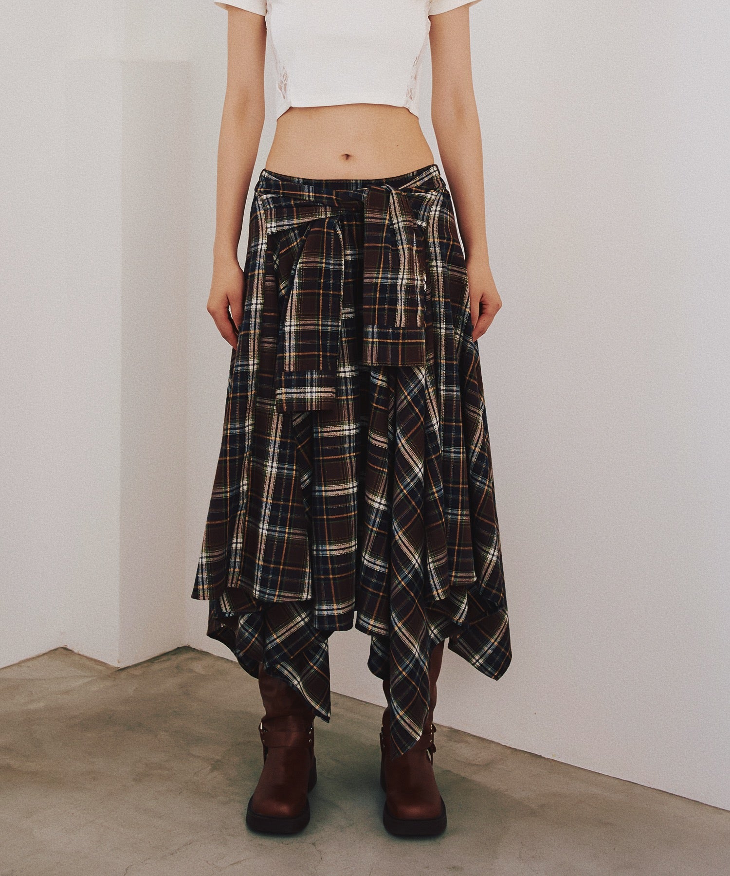 Asymmetry check long skirt