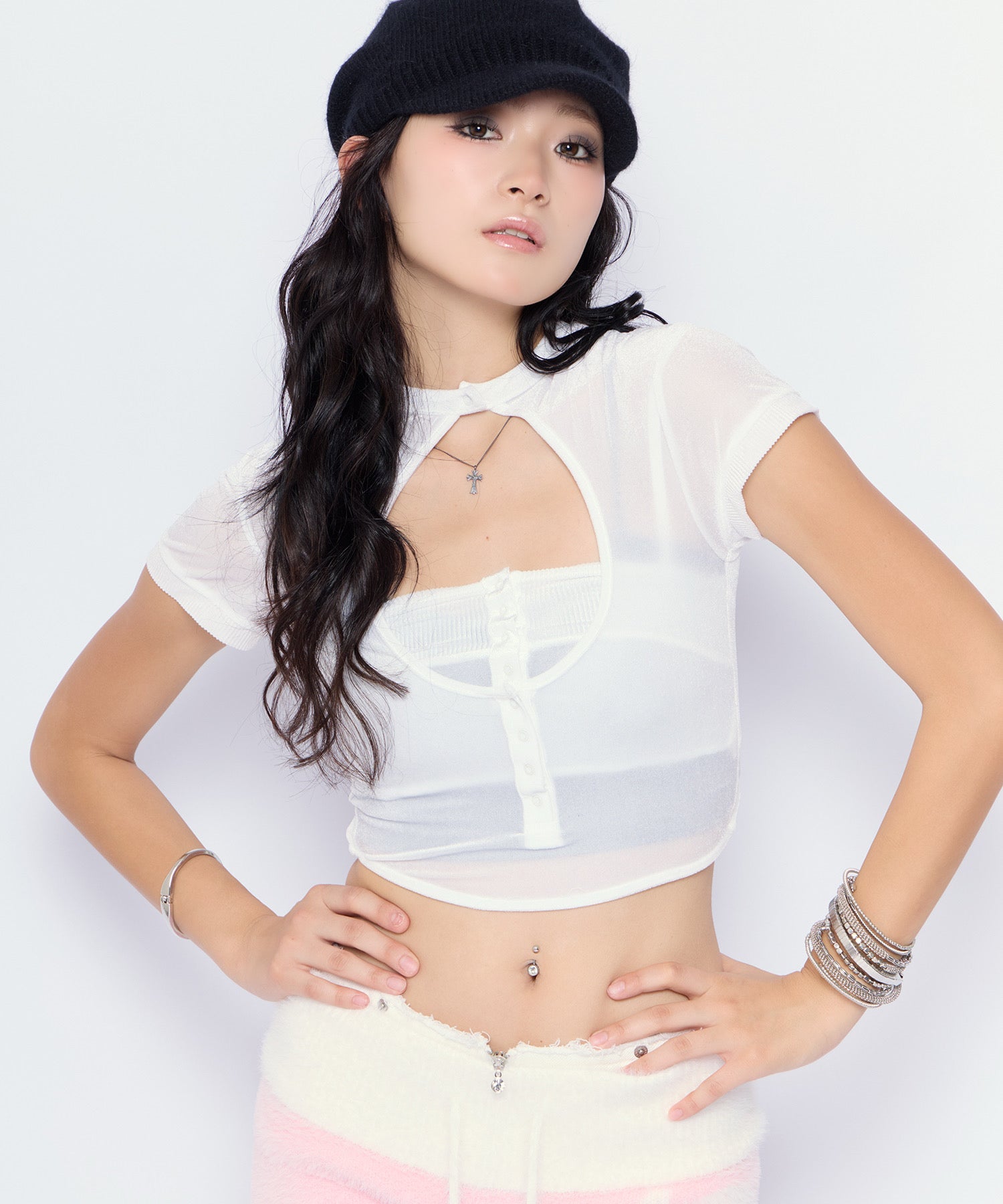 MODEL:170cm/COLOR:WHT/SIZE:F