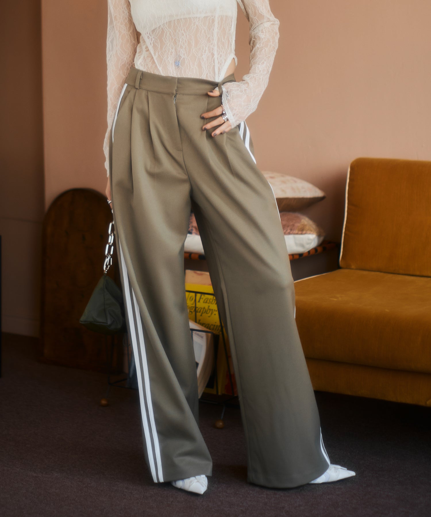 Double line slacks pants