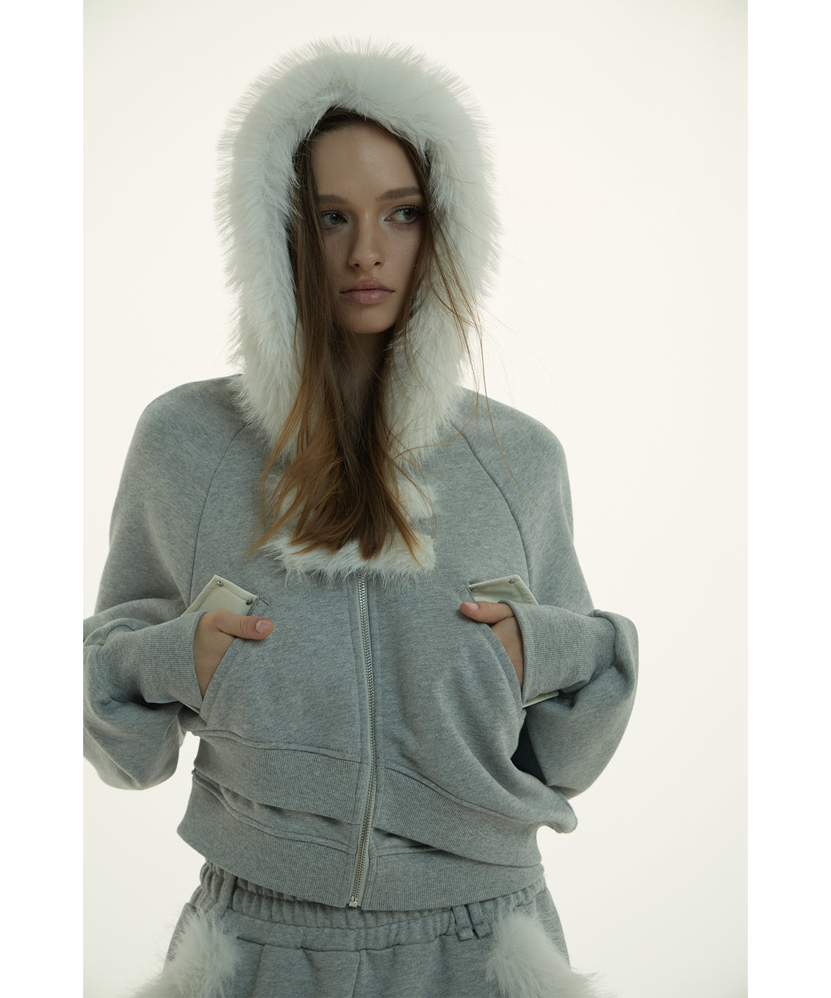 MODEL:173cm/COLOR:GRY/SIZE:F