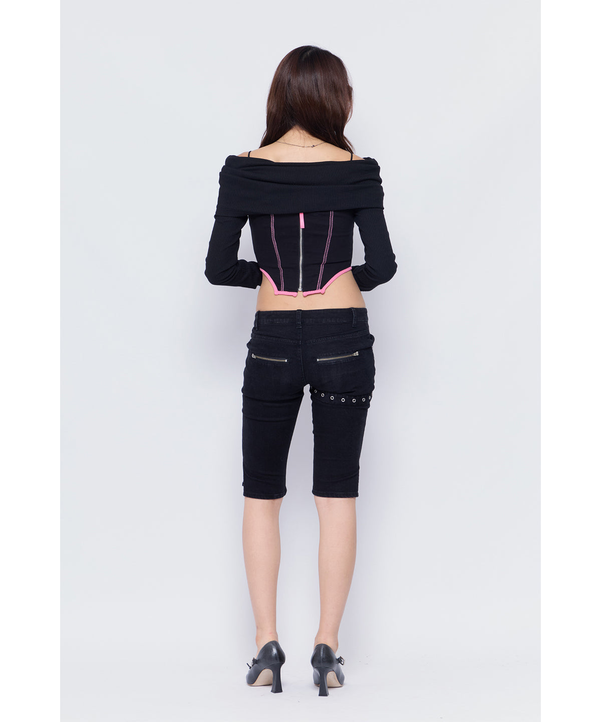 MODEL:170cm/COLOR:BLK/SIZE:F