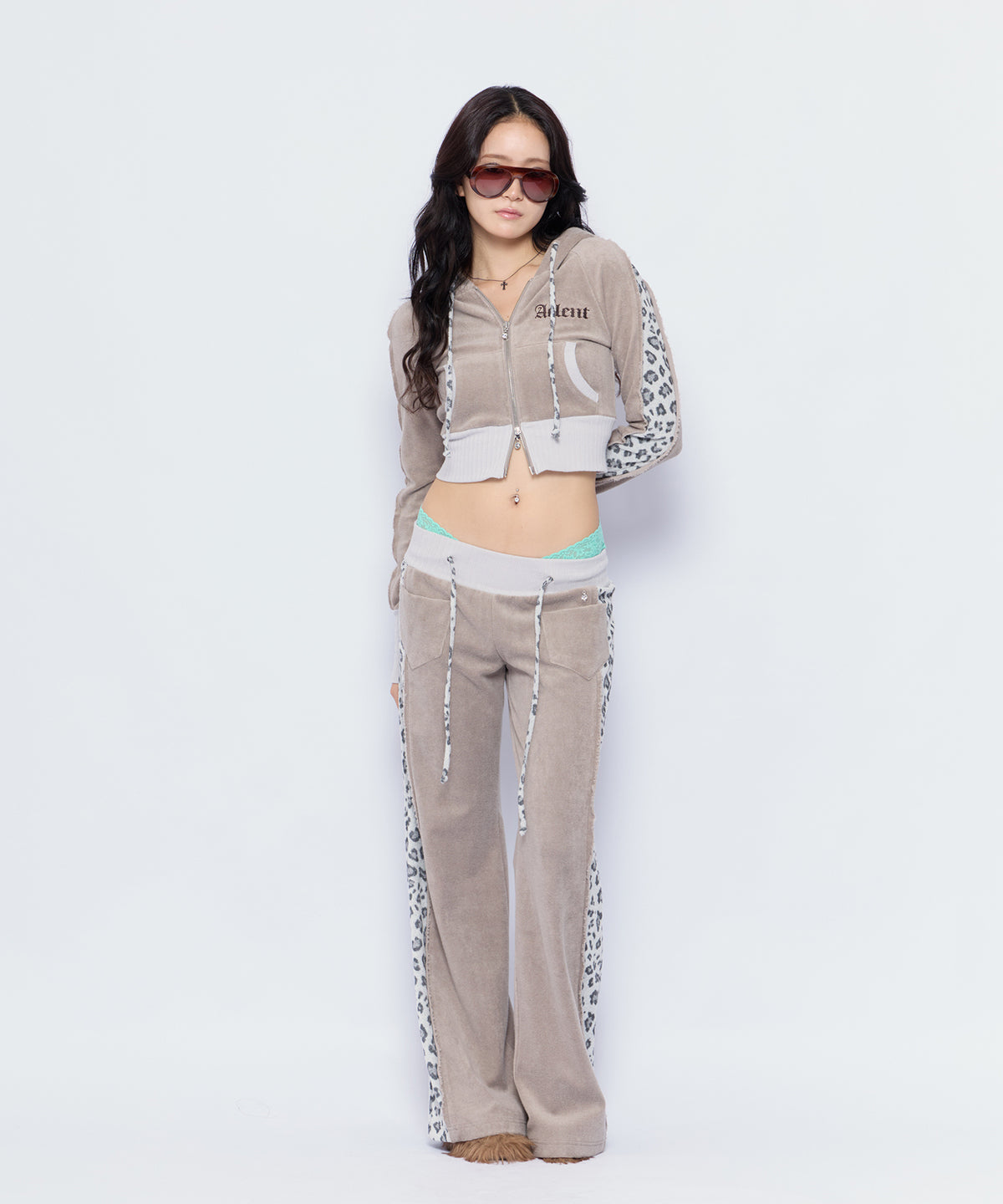 MODEL:170cm/COLOR:BEG/SIZE:F
