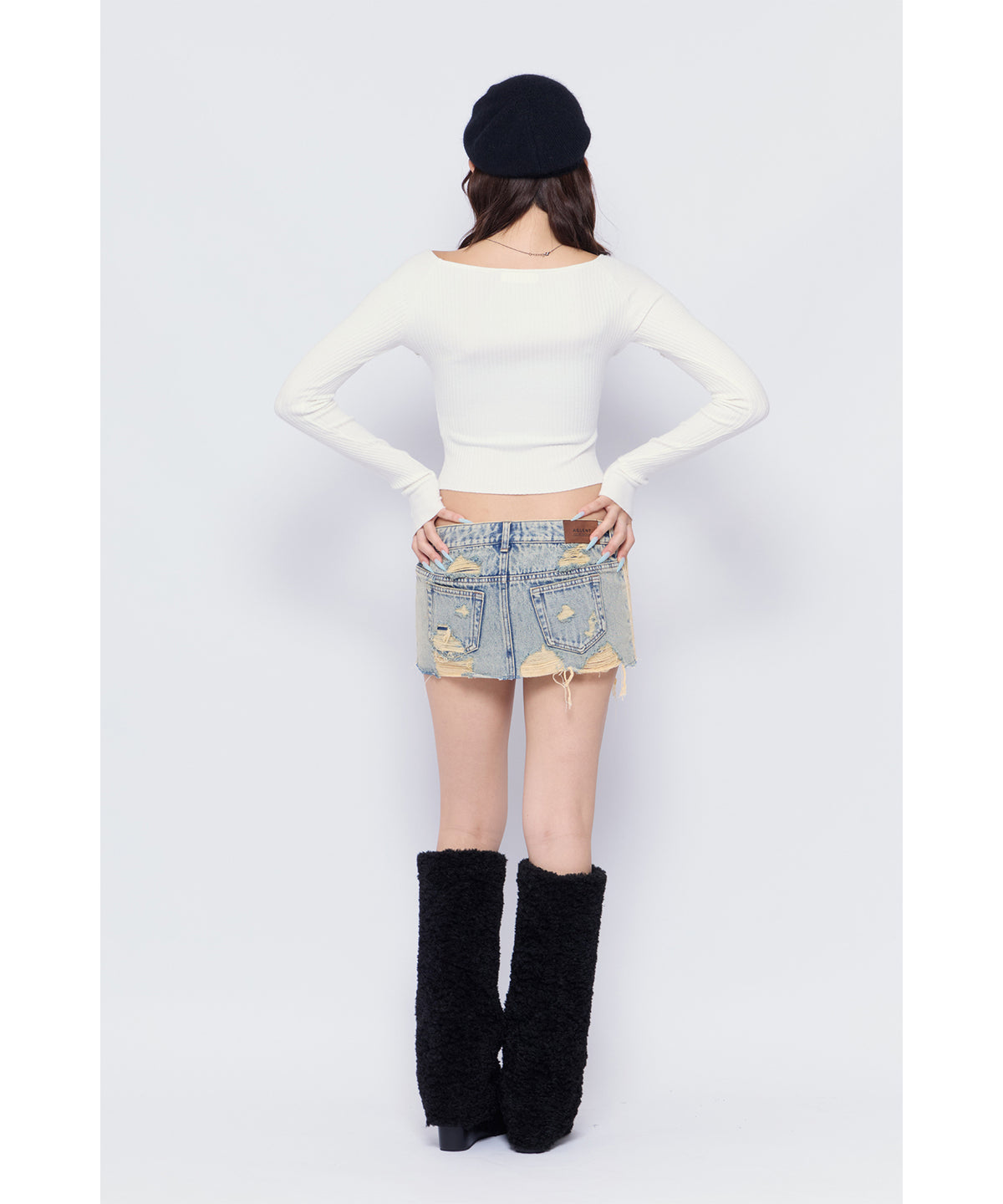 MODEL:170cm/COLOR:BLU/SIZE:S