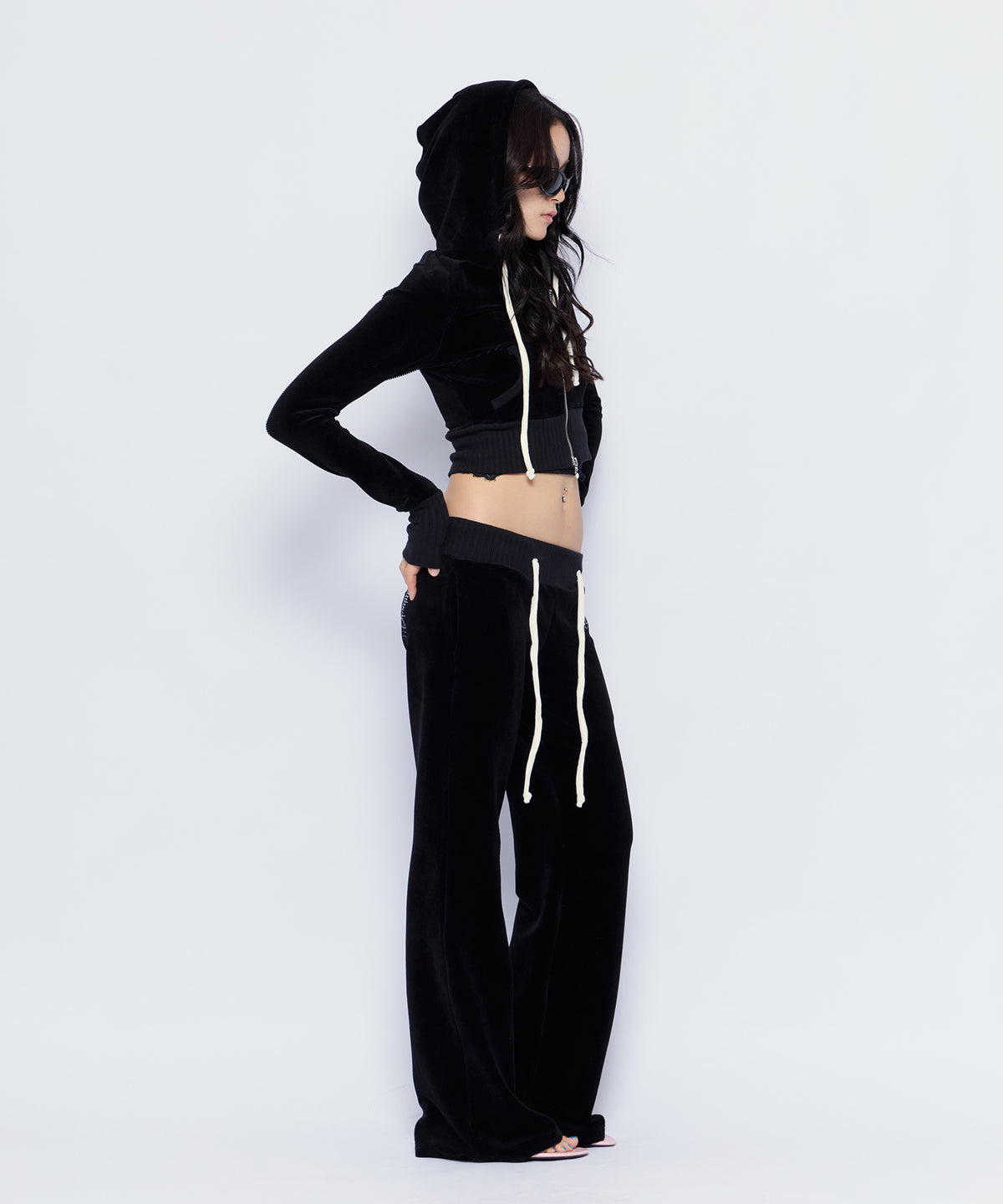 MODEL:170cm/COLOR:BLK/SIZE:F