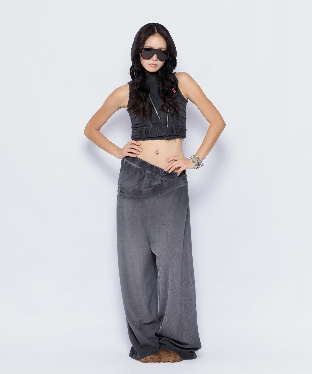 MODEL:170cm/COLOR:BLK/SIZE:F